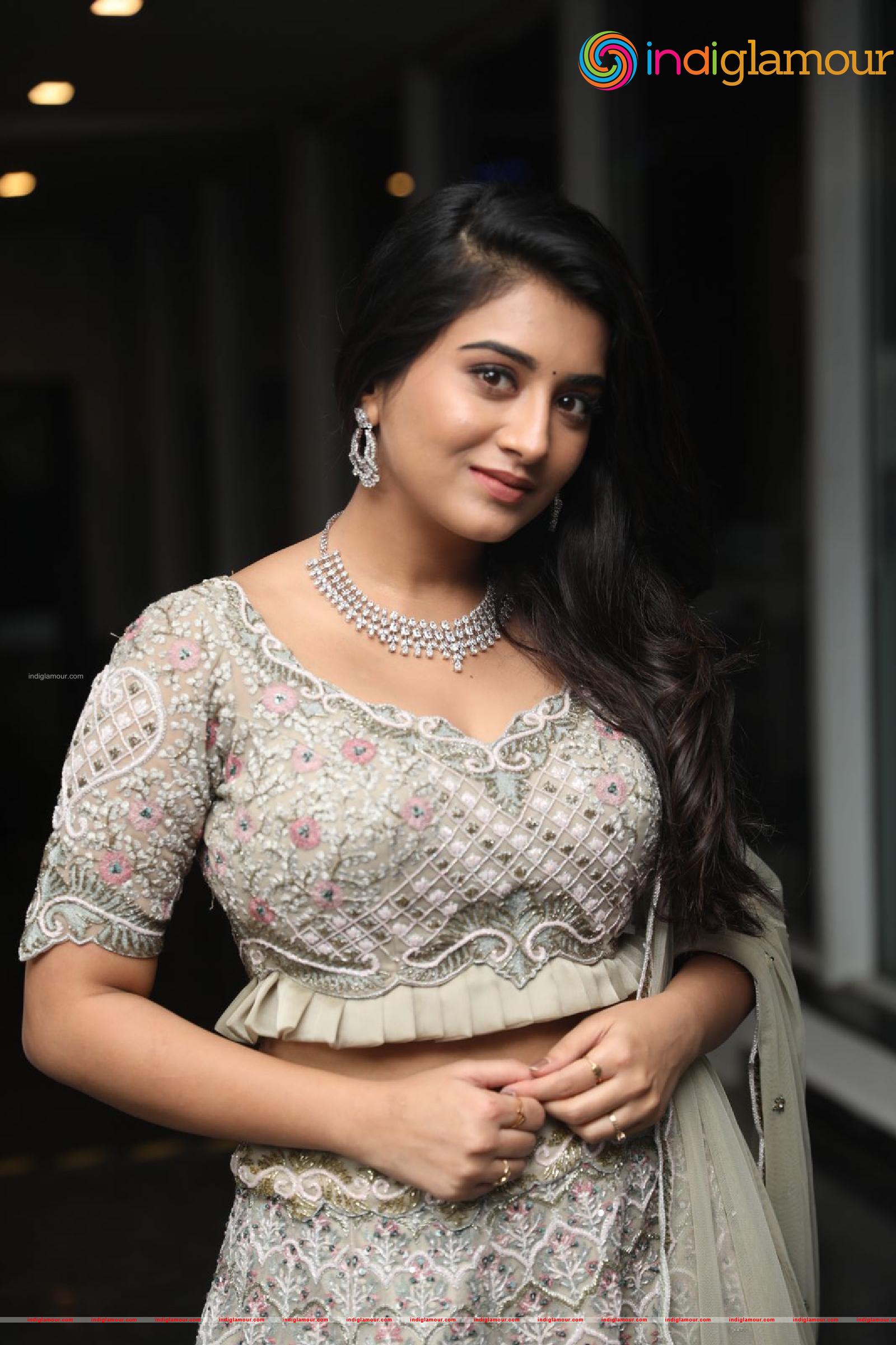Rashi Singh Actress hd photo