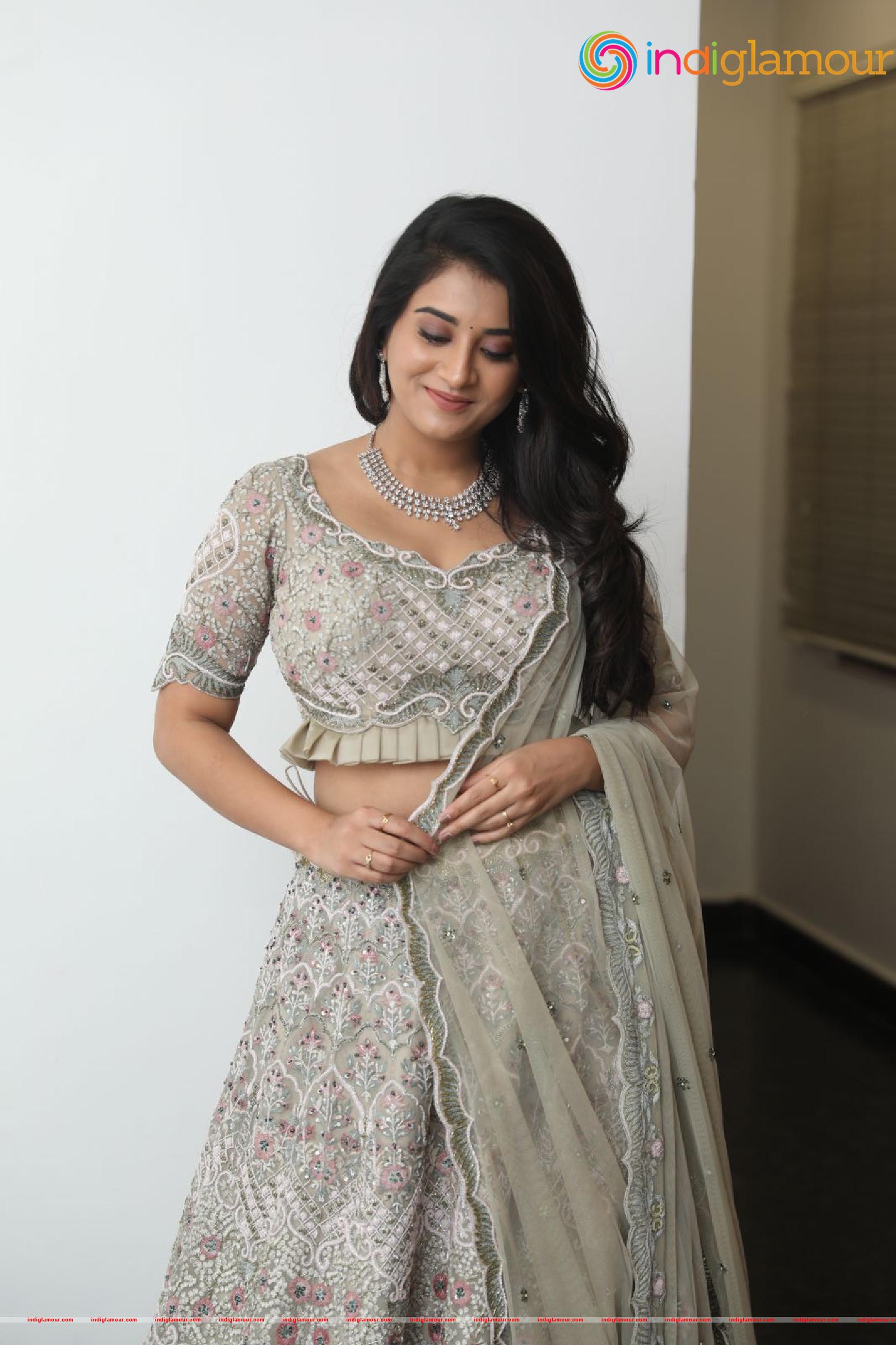 Rashi Singh Actress hd photo
