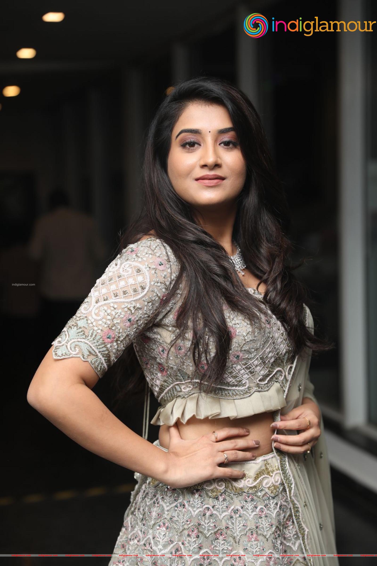Rashi Singh Actress hd photo