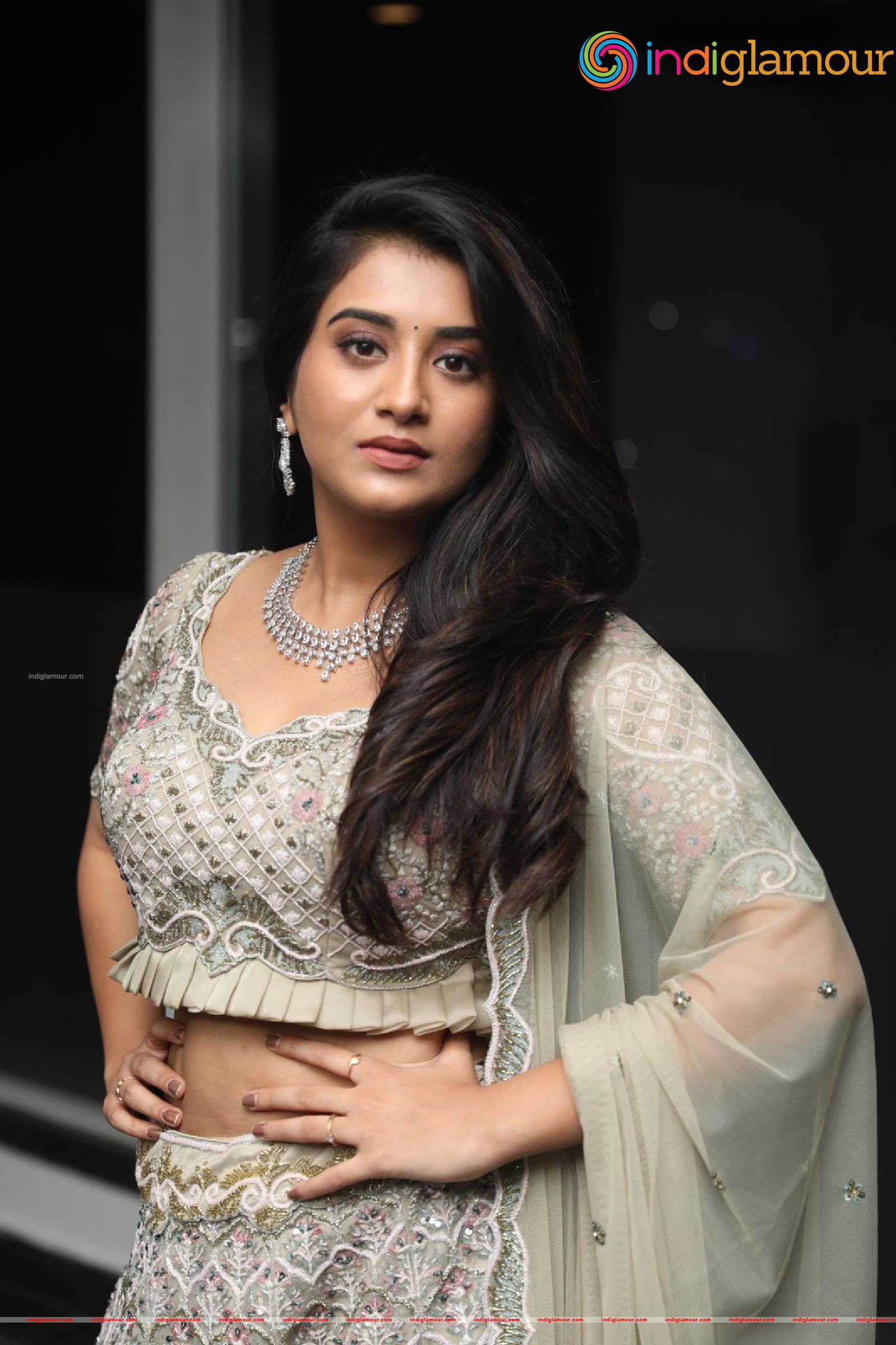 Rashi Singh Actress hd photo
