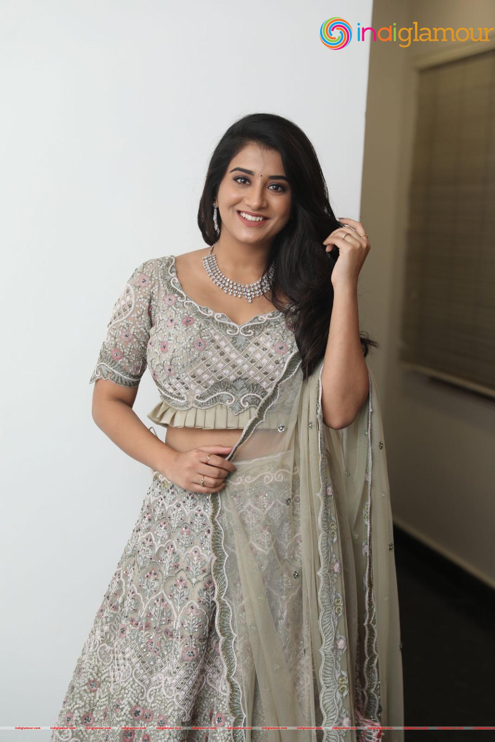 Rashi Singh Actress hd photo