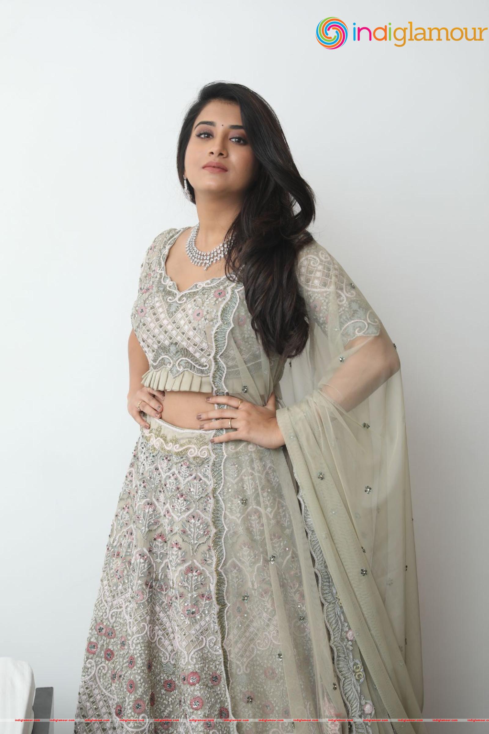 Rashi Singh Actress hd photo