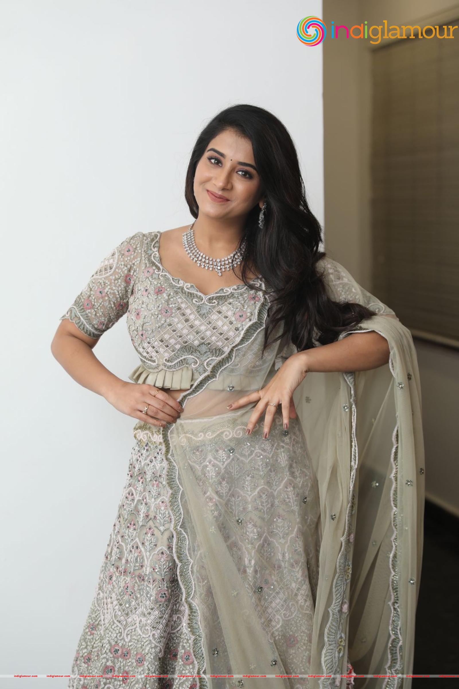Rashi Singh Actress hd photo
