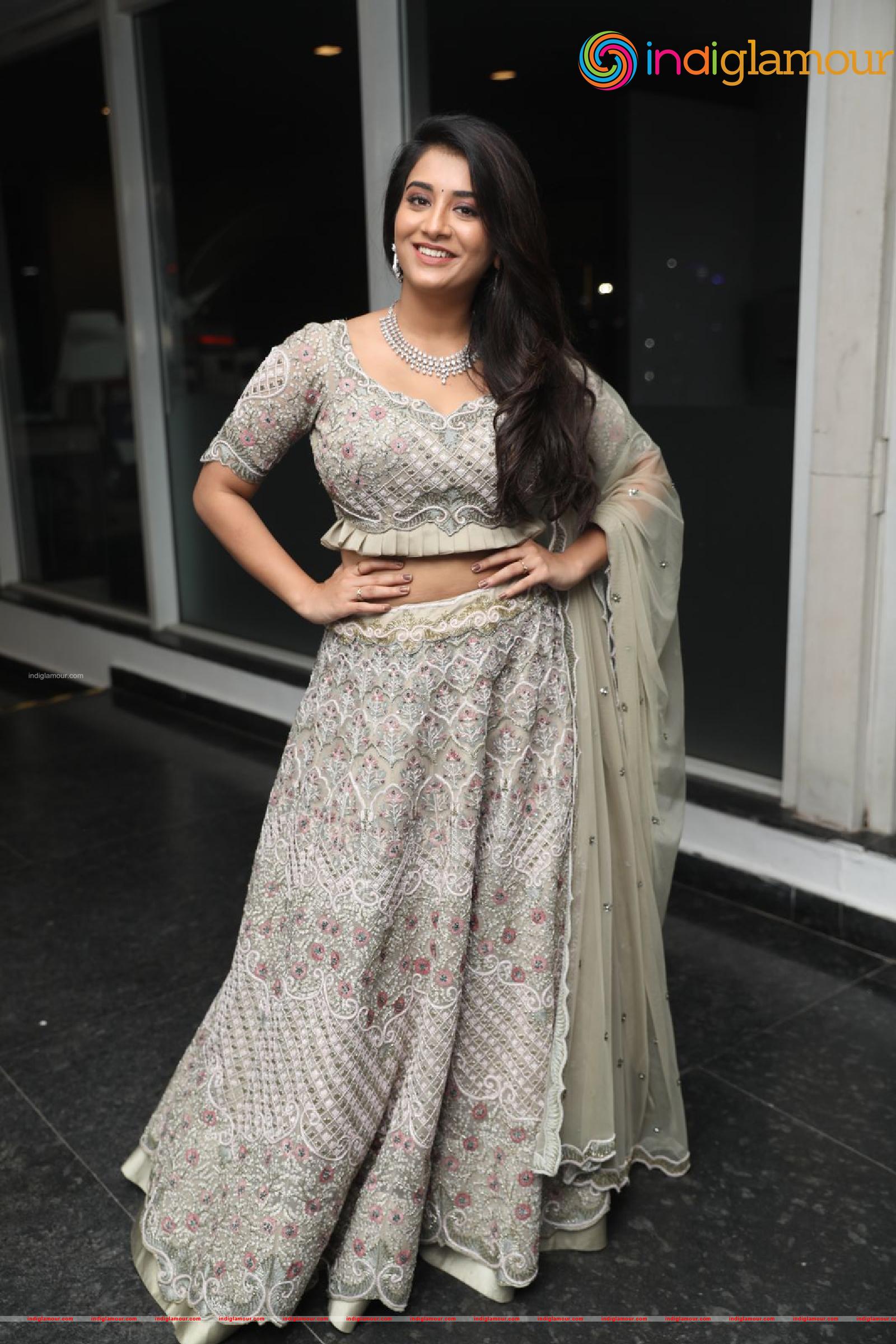 Rashi Singh Actress hd photo