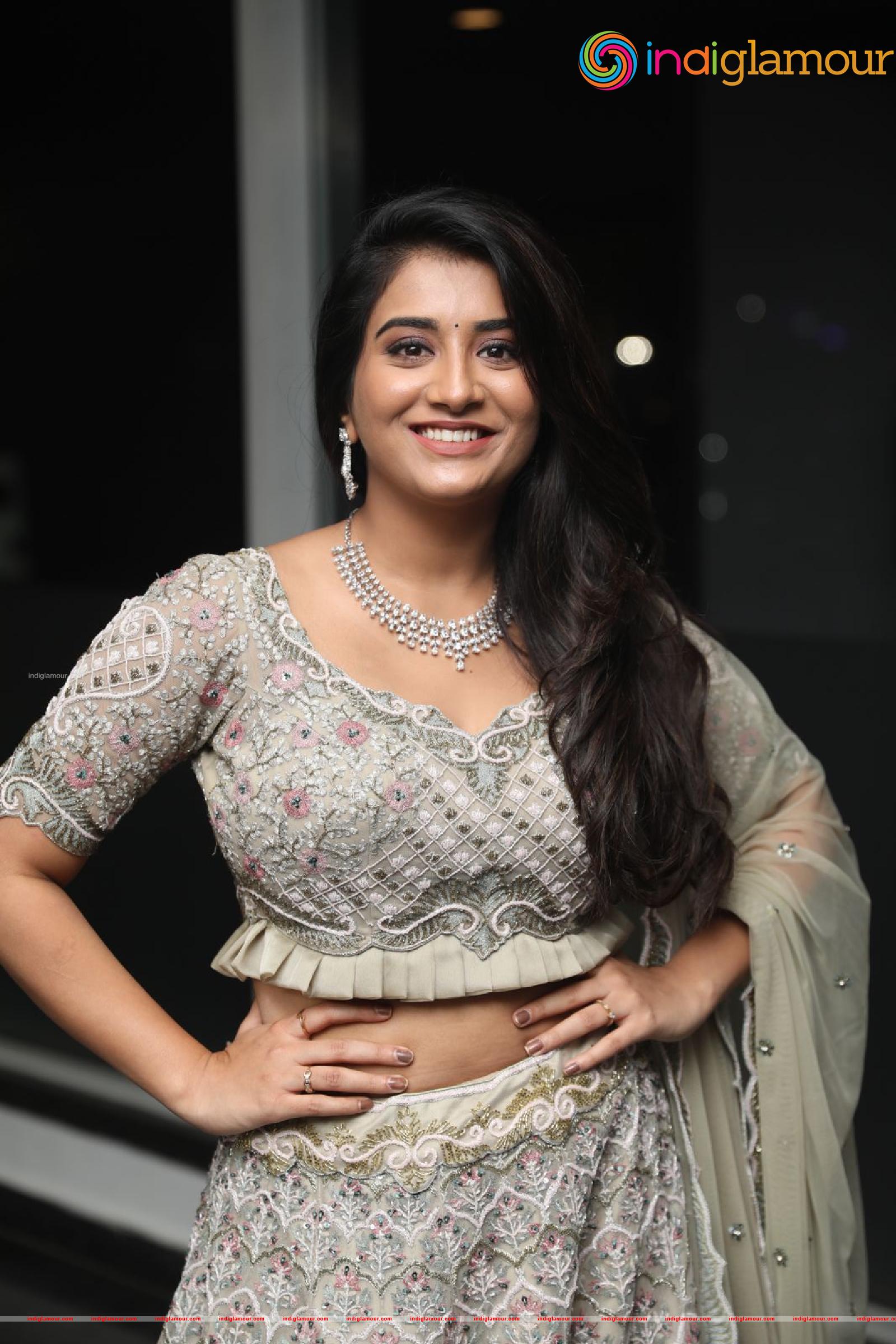 Rashi Singh Actress hd photo