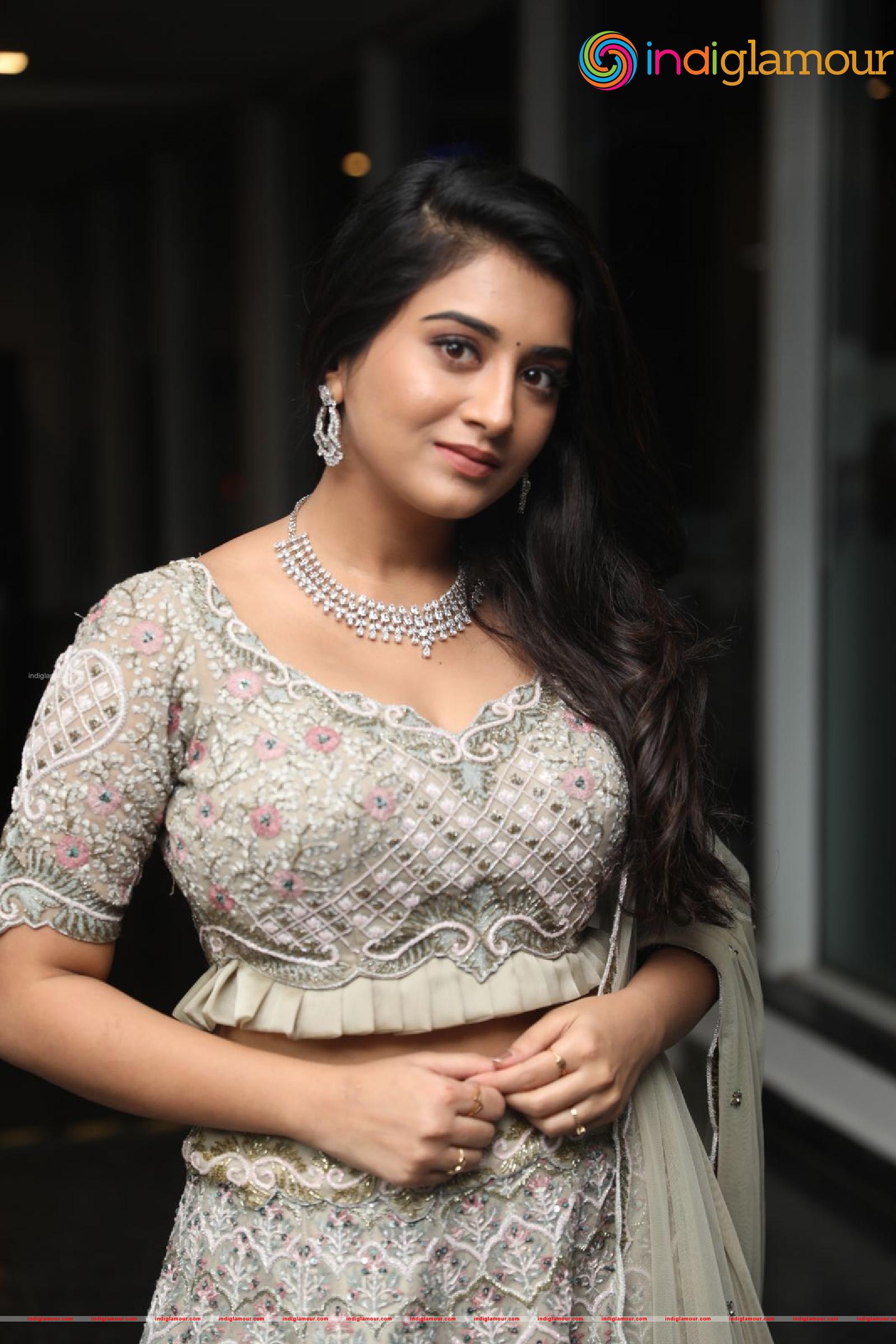 Rashi Singh Actress hd photo