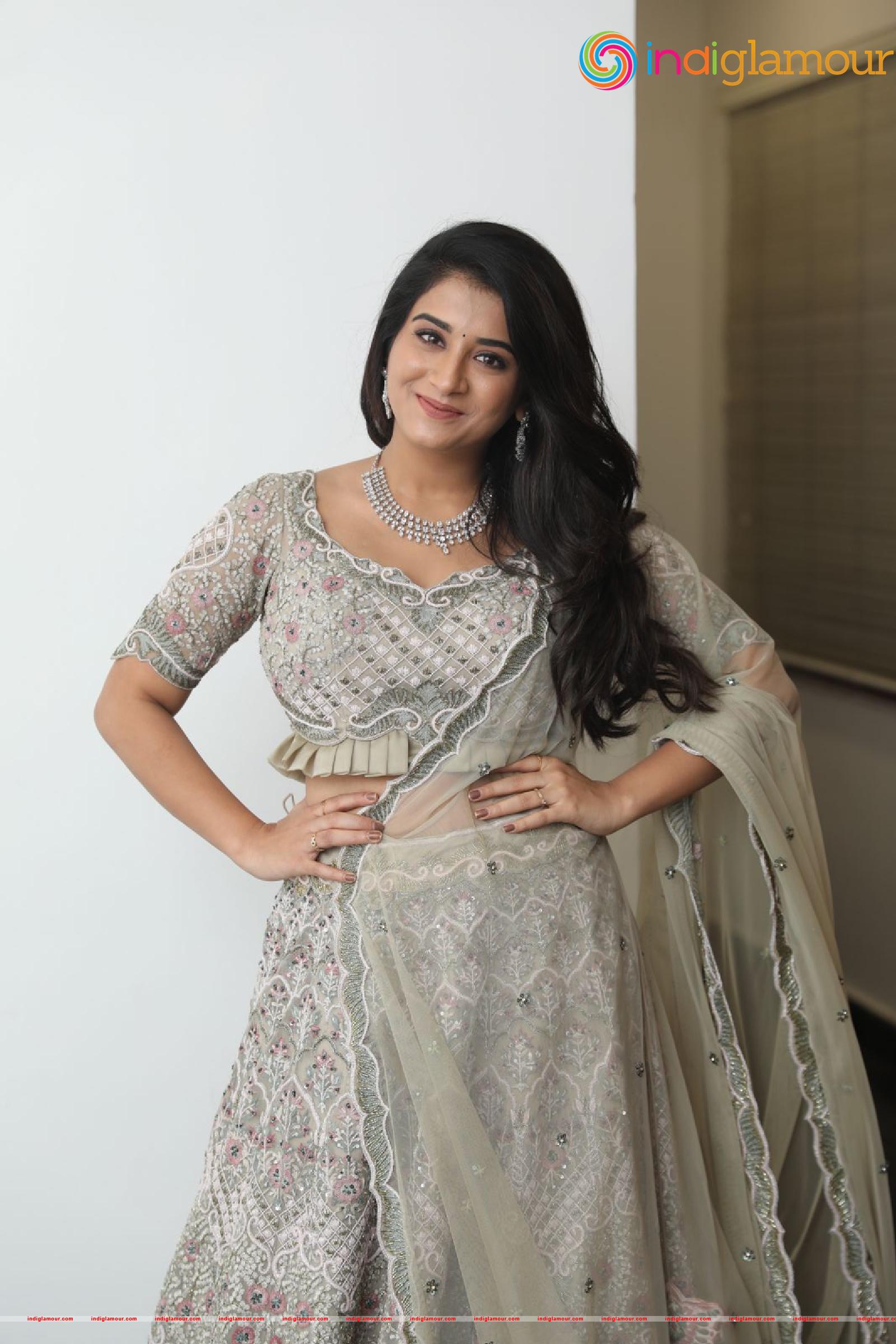 Rashi Singh Actress hd photo