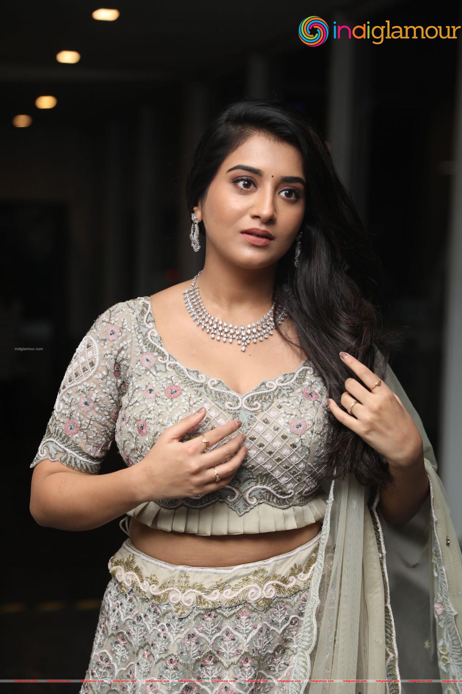 Rashi Singh Actress hd photo