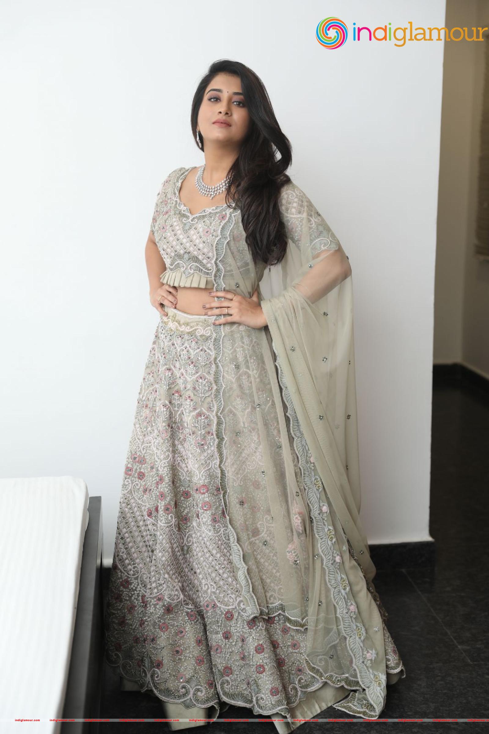 Rashi Singh Actress hd photo