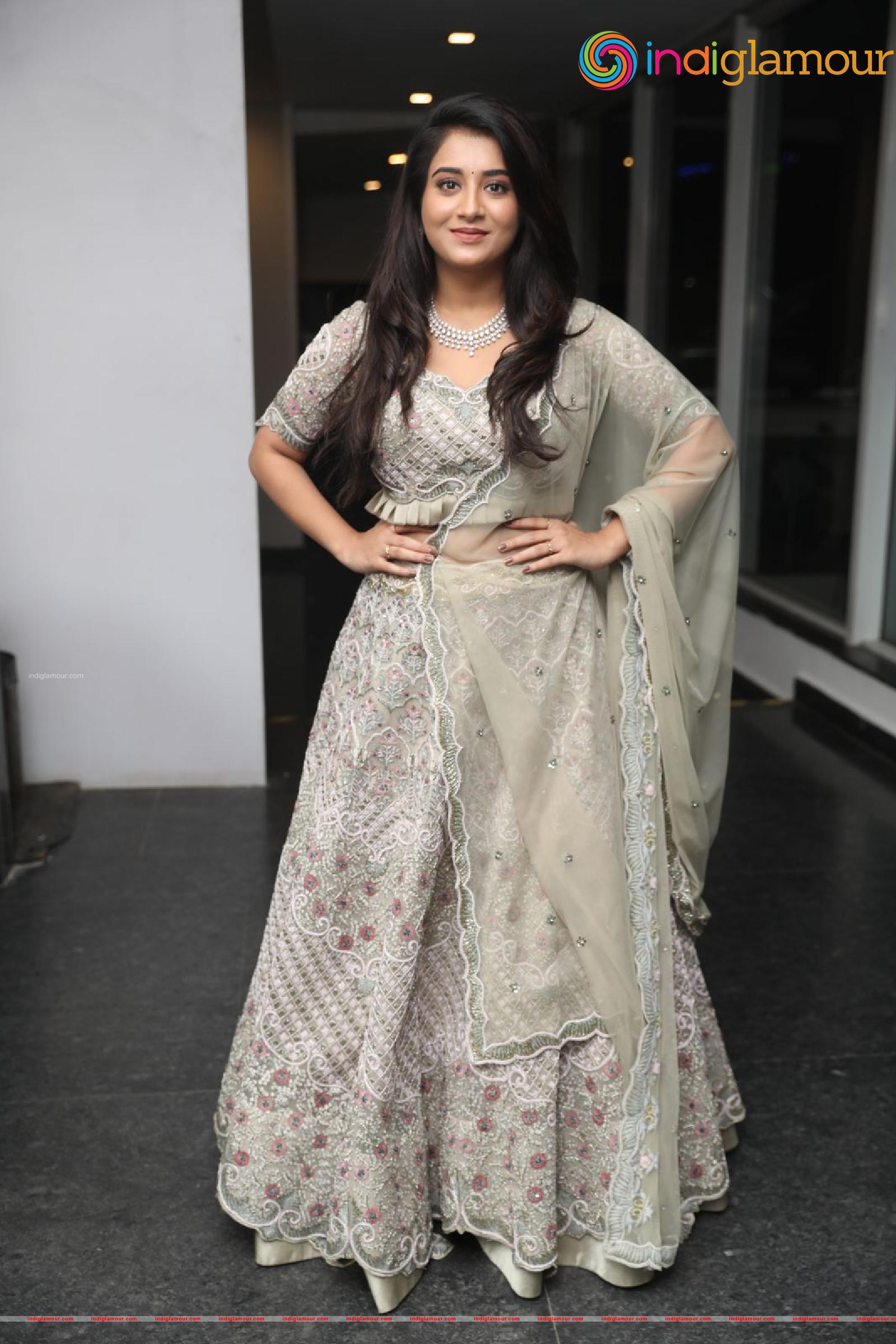Rashi Singh Actress hd photo