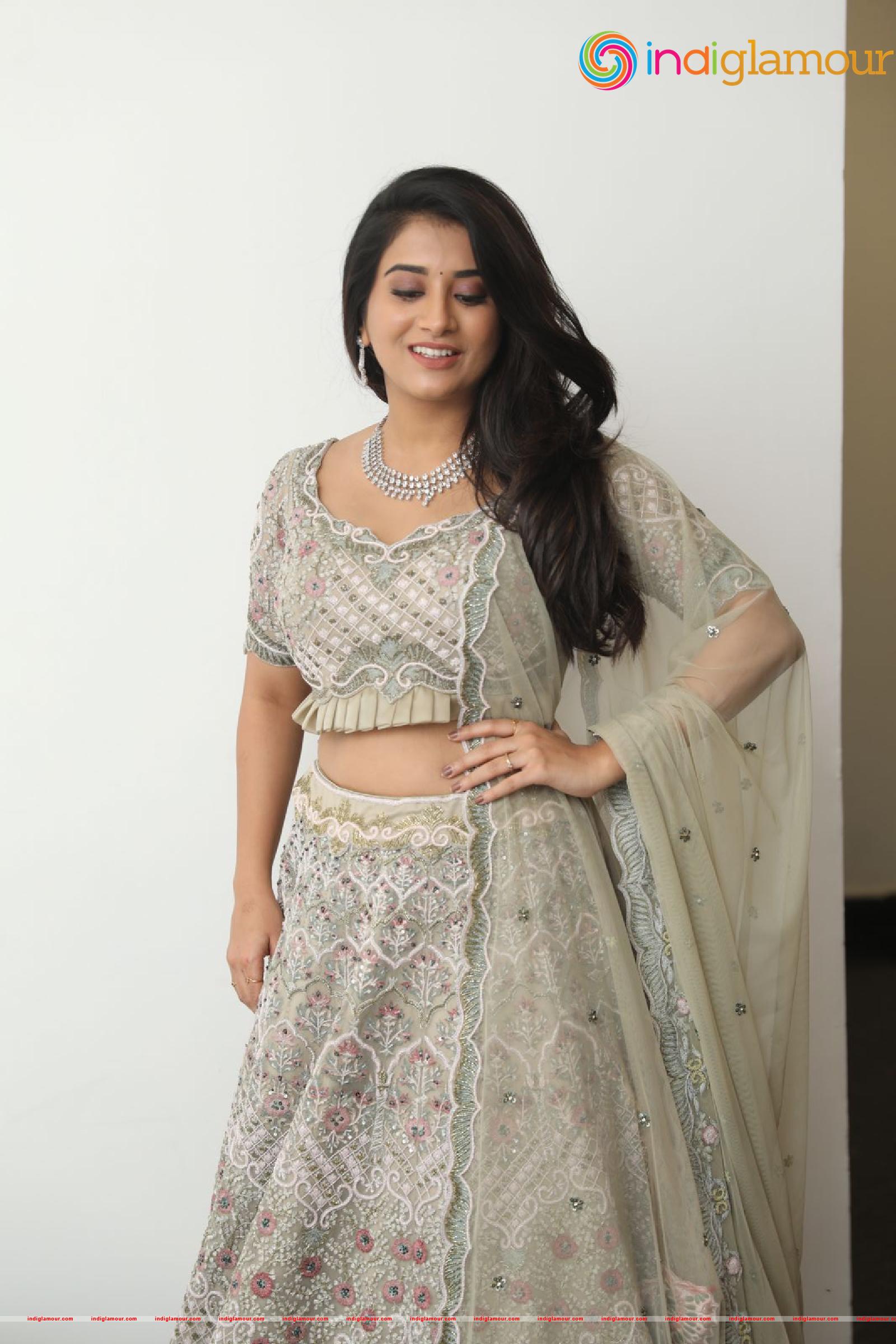 Rashi Singh Actress hd photo