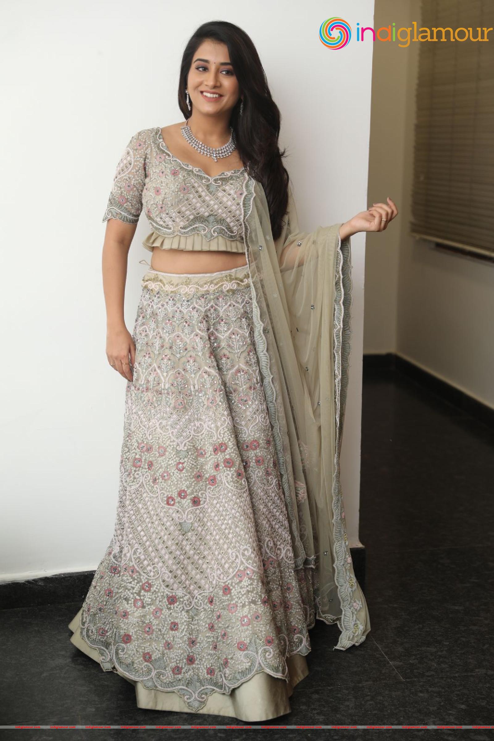 Rashi Singh Actress hd photo