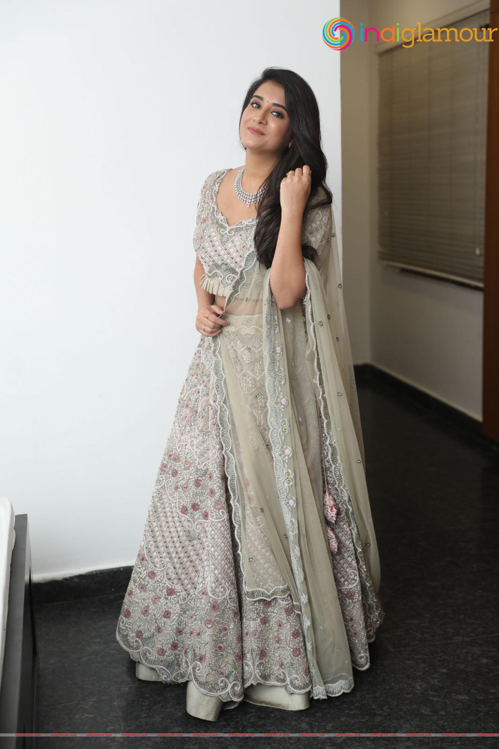 Rashi Singh Actress hd photo