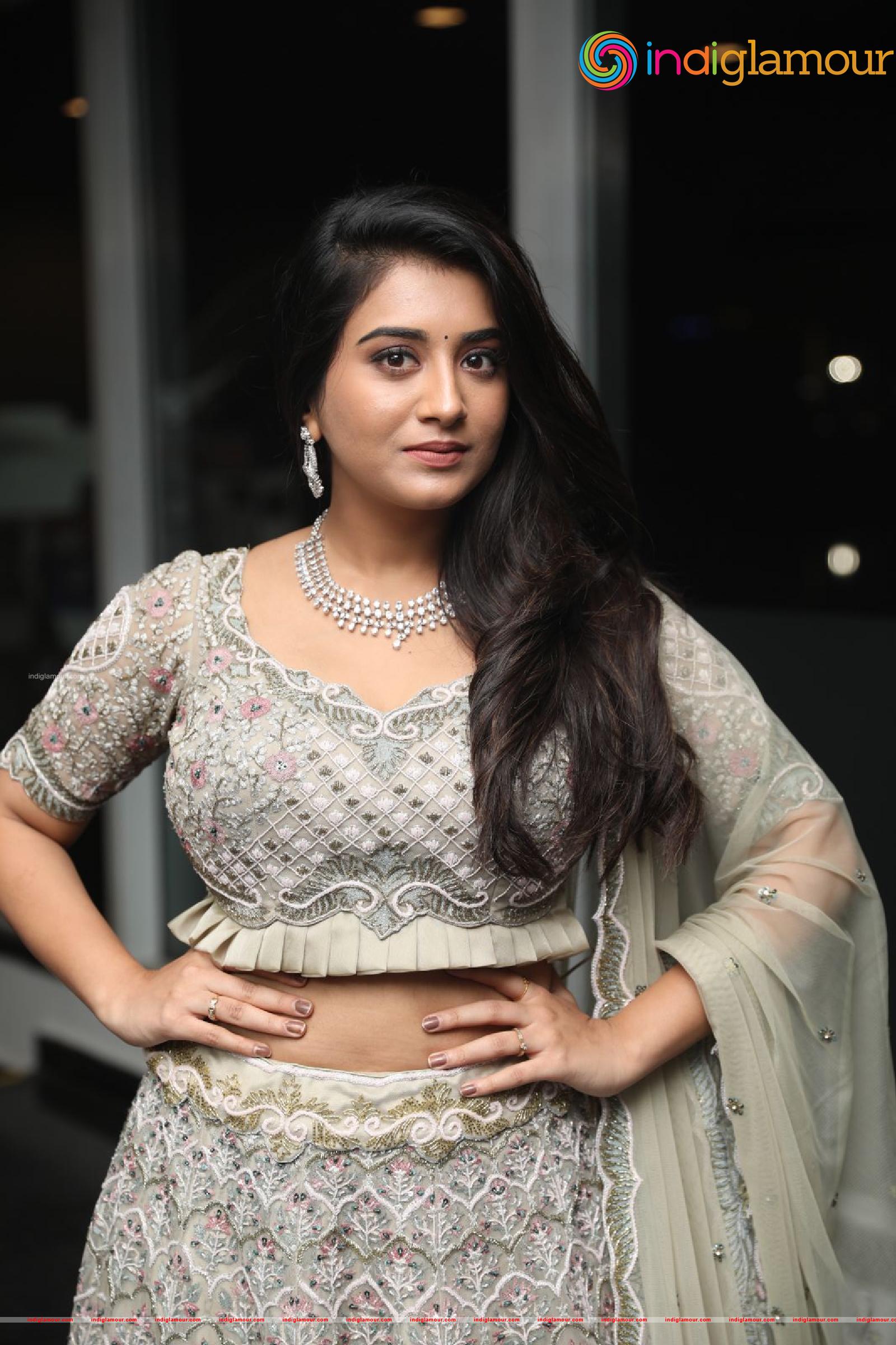 Rashi Singh Actress hd photo