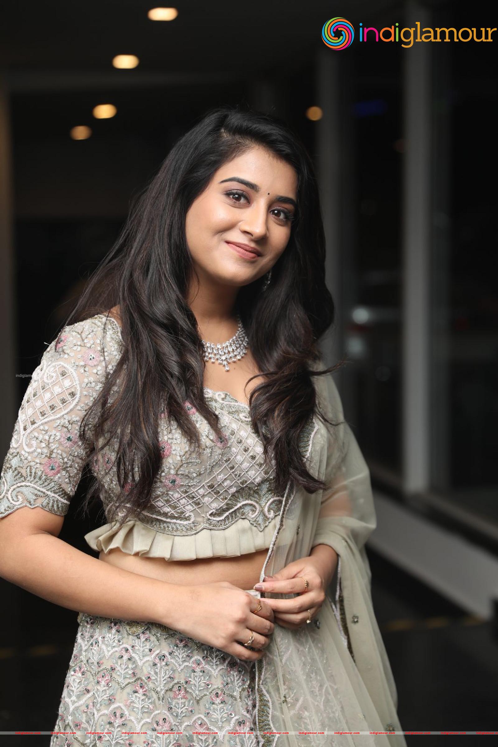 Rashi Singh Actress hd photo