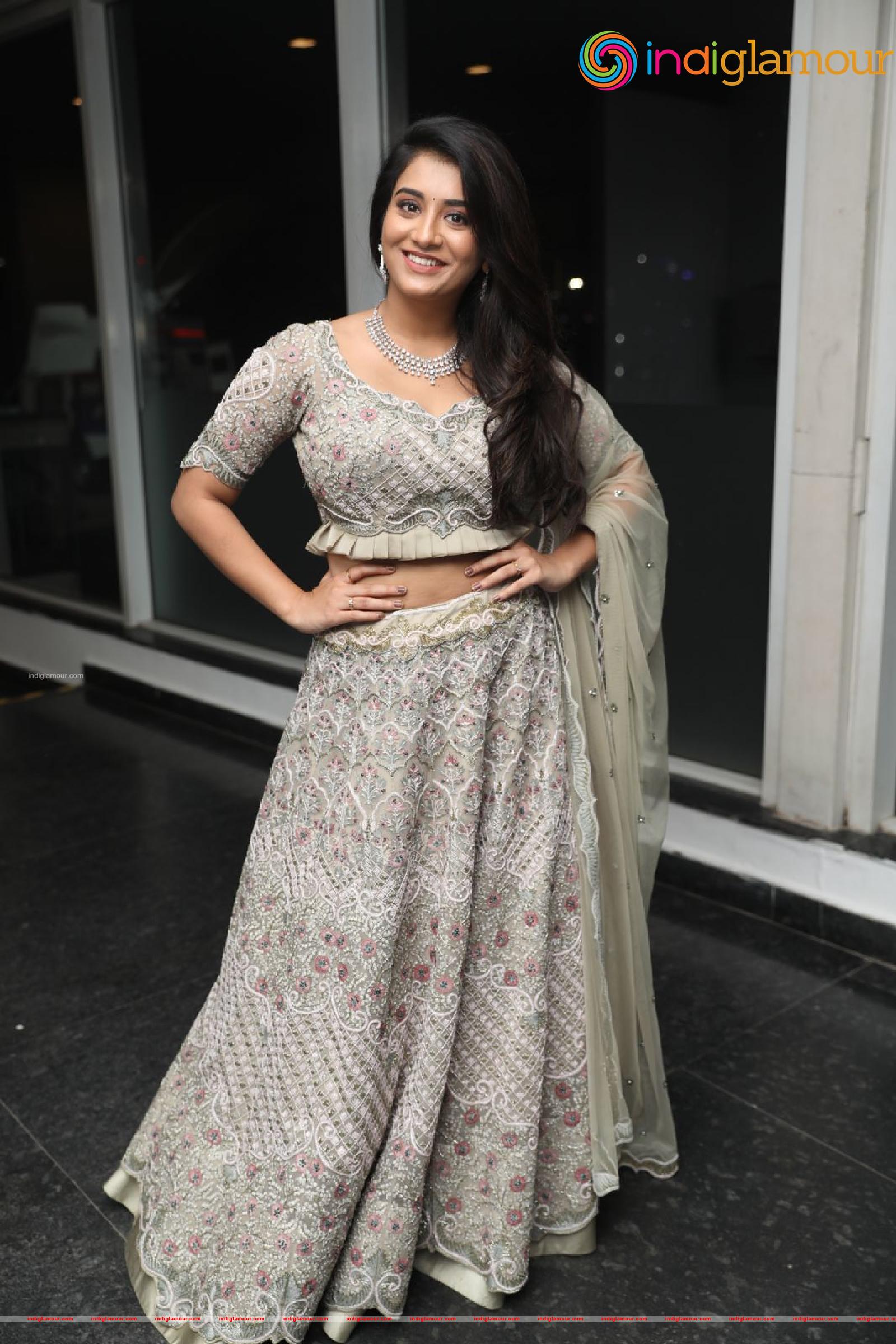 Rashi Singh Actress hd photo