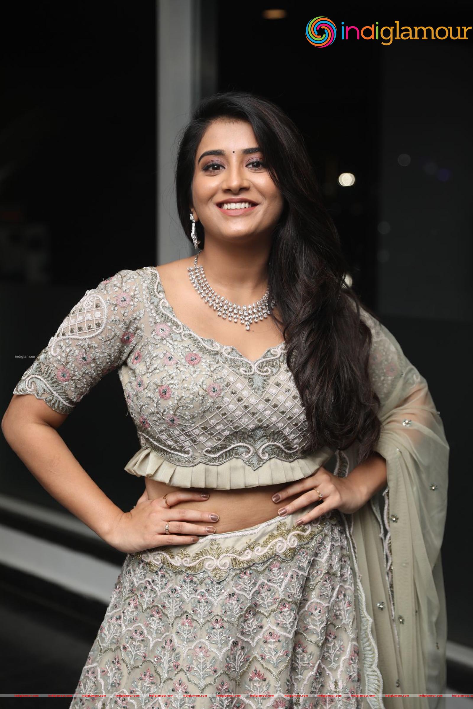 Rashi Singh Actress hd photo