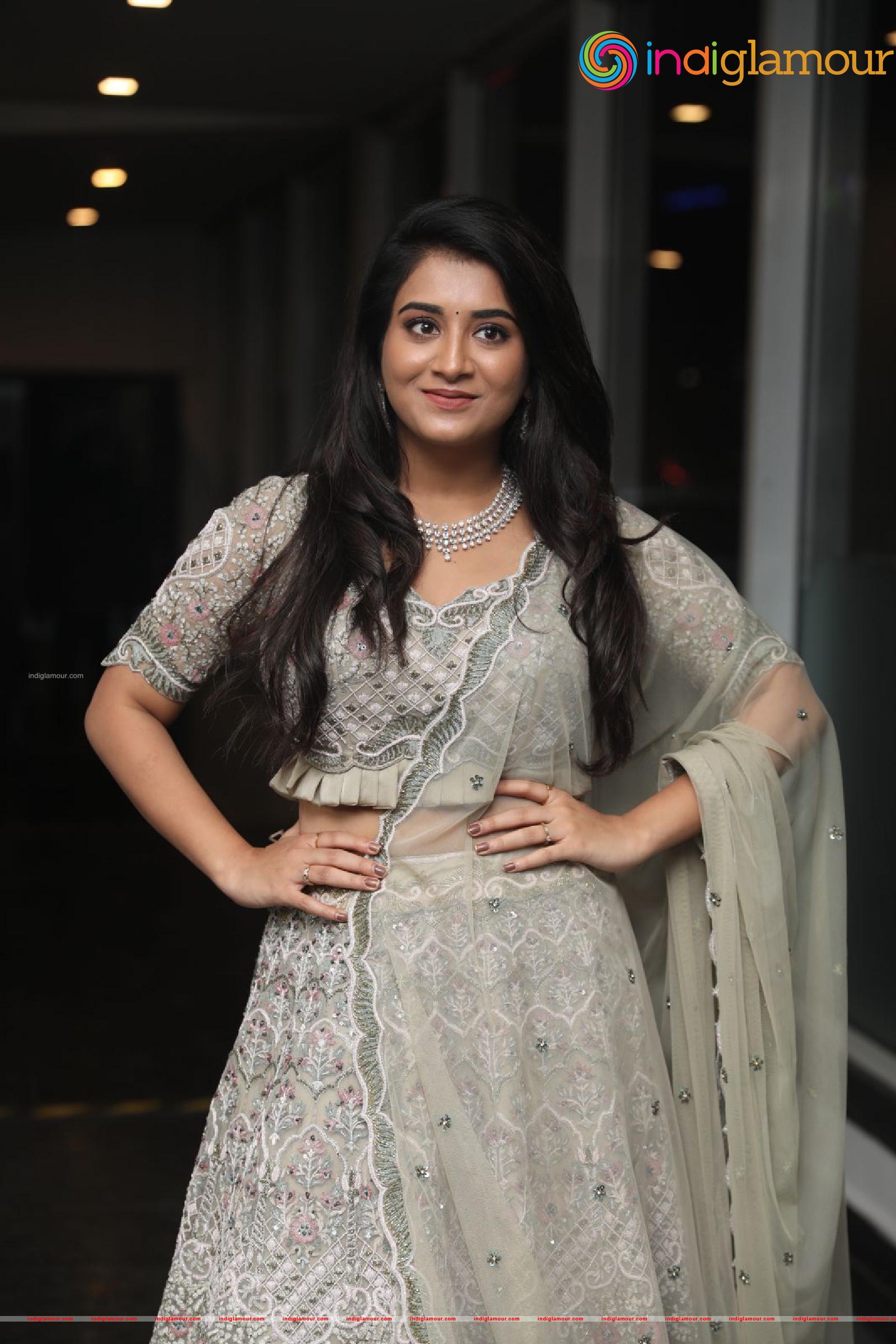 Rashi Singh Actress hd photo