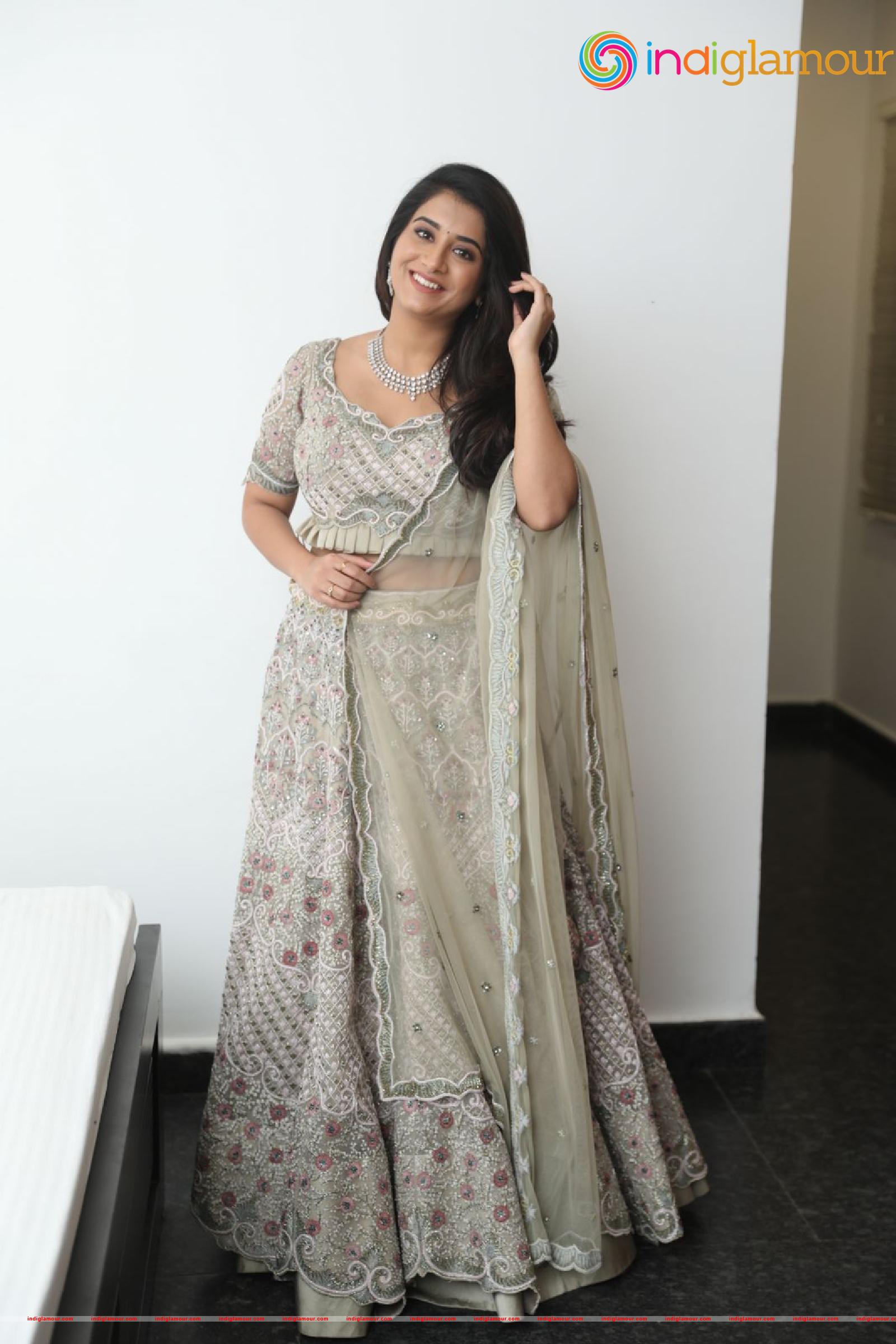 Rashi Singh Actress hd photo