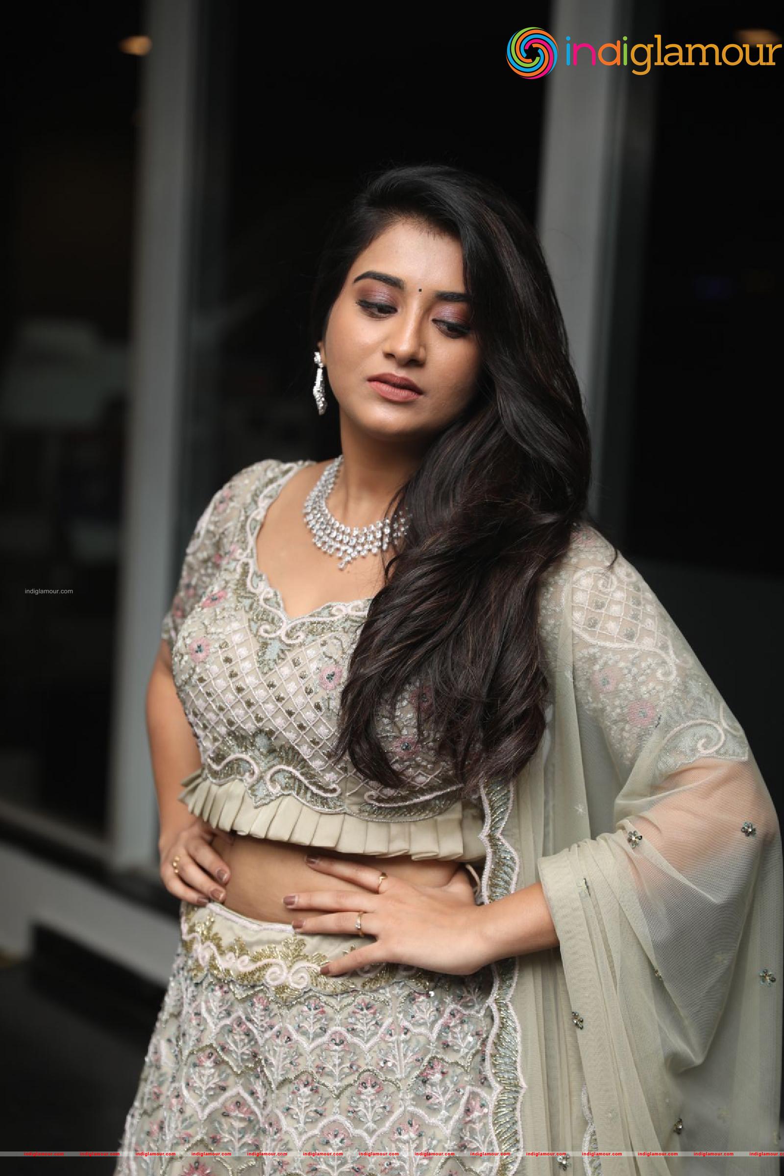 Rashi Singh Actress hd photo