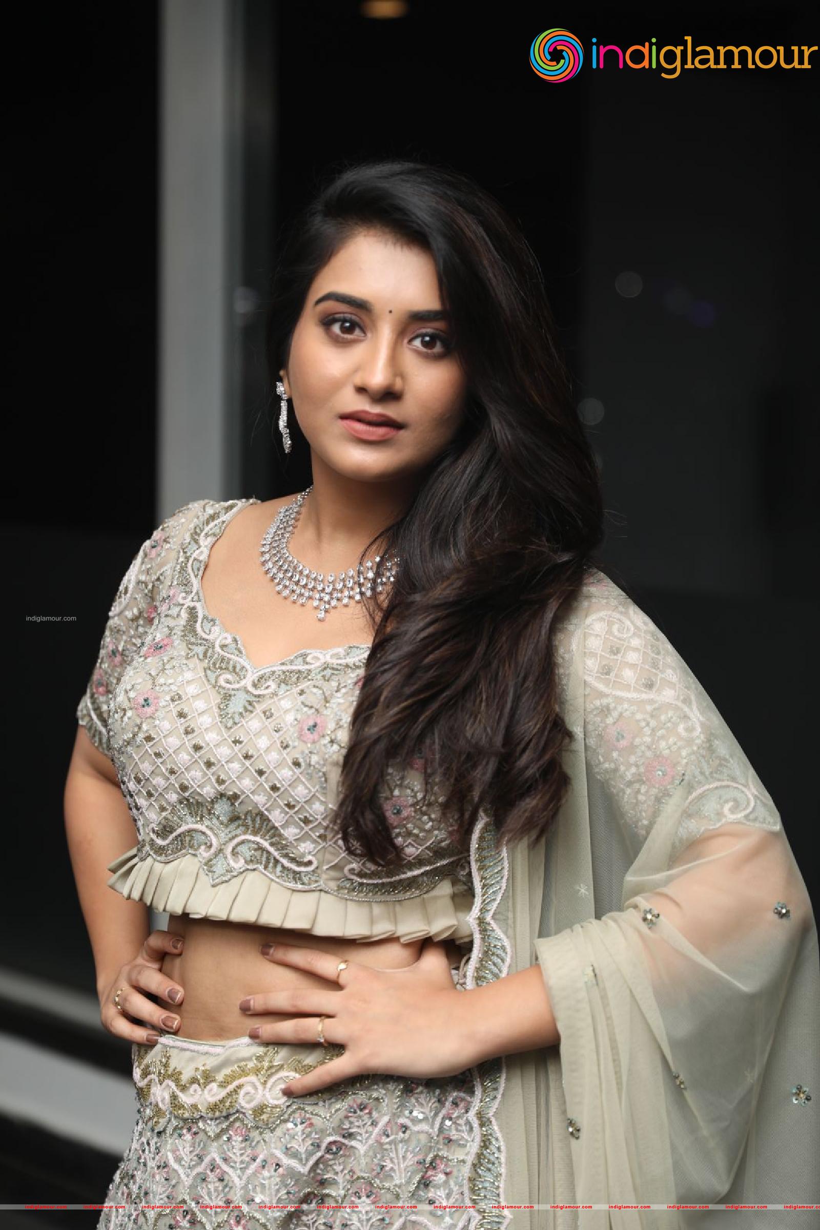 Rashi Singh Actress hd photo