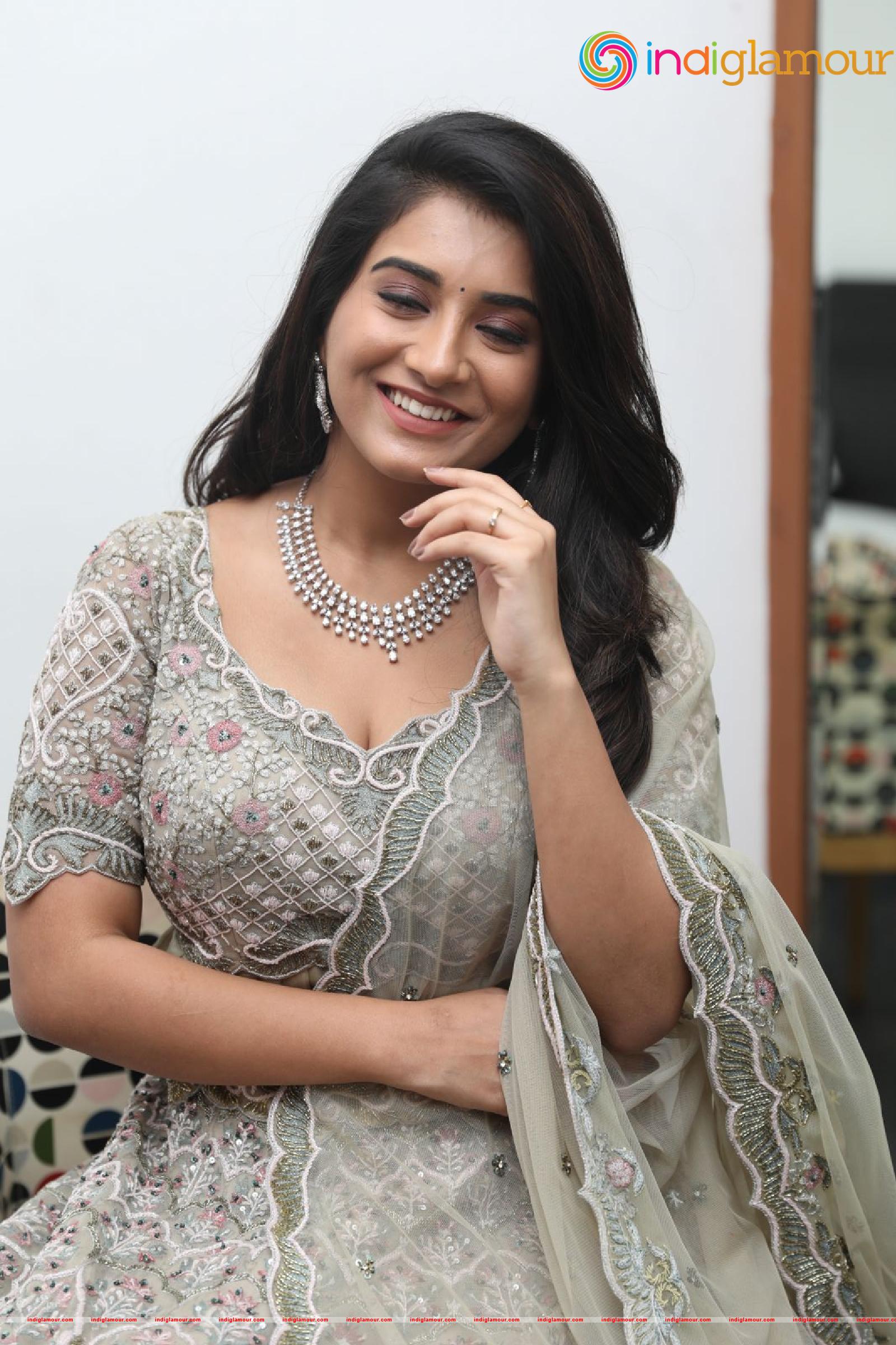 Rashi Singh Actress hd photo