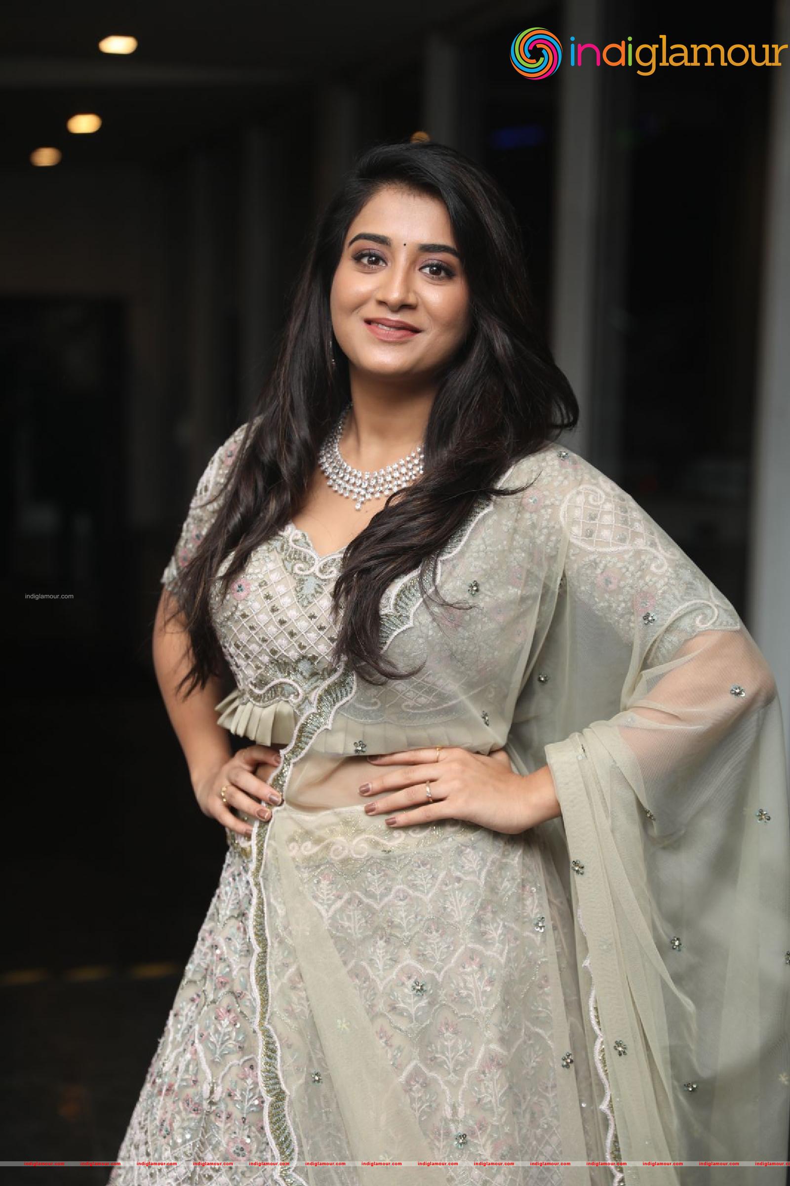 Rashi Singh Actress hd photo