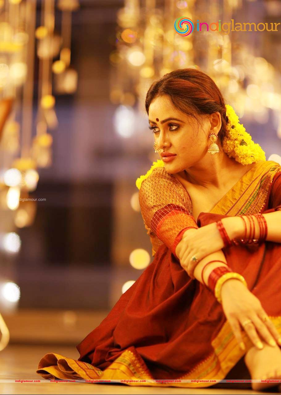 Sony Charishta Actress hd photo