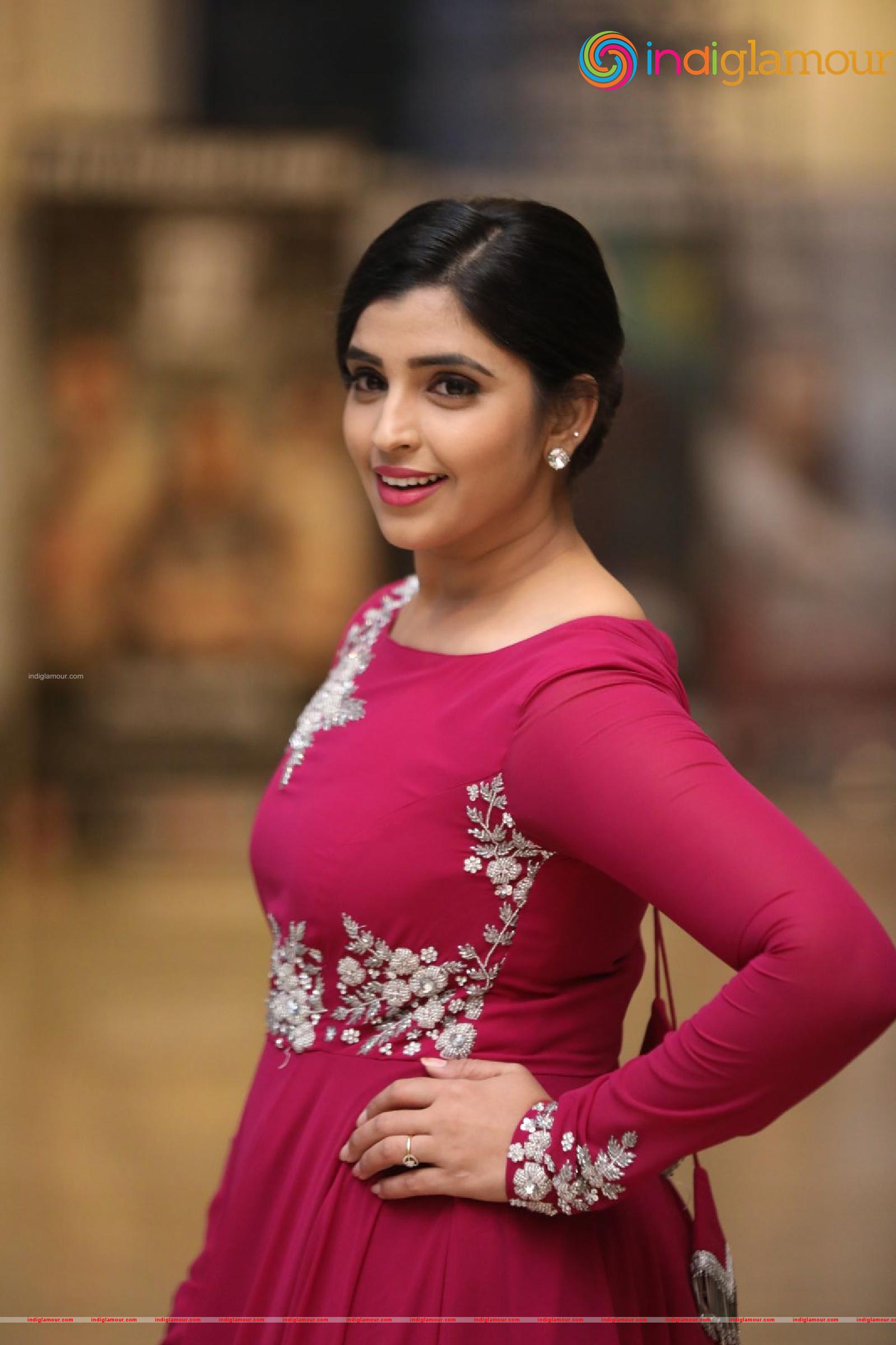 Syamala Actress hd photo