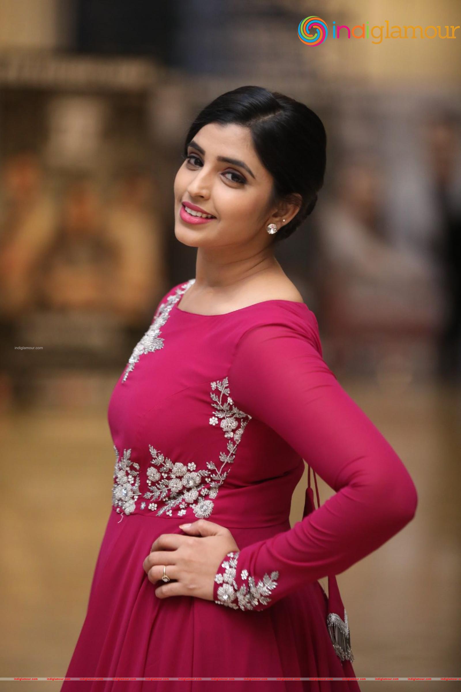 Syamala Actress hd photo