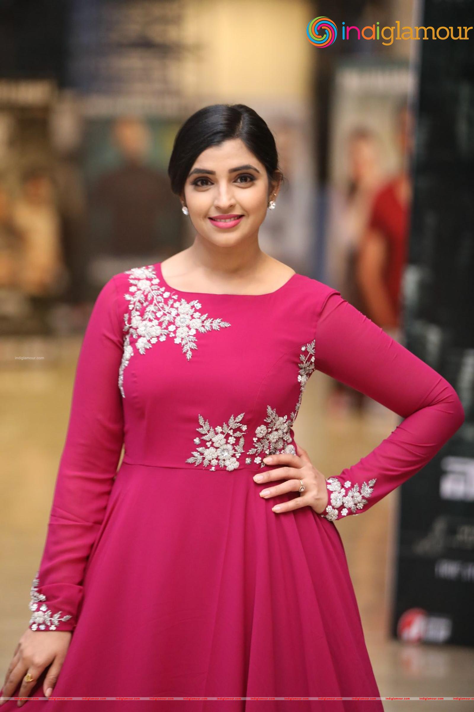 Syamala Actress hd photo