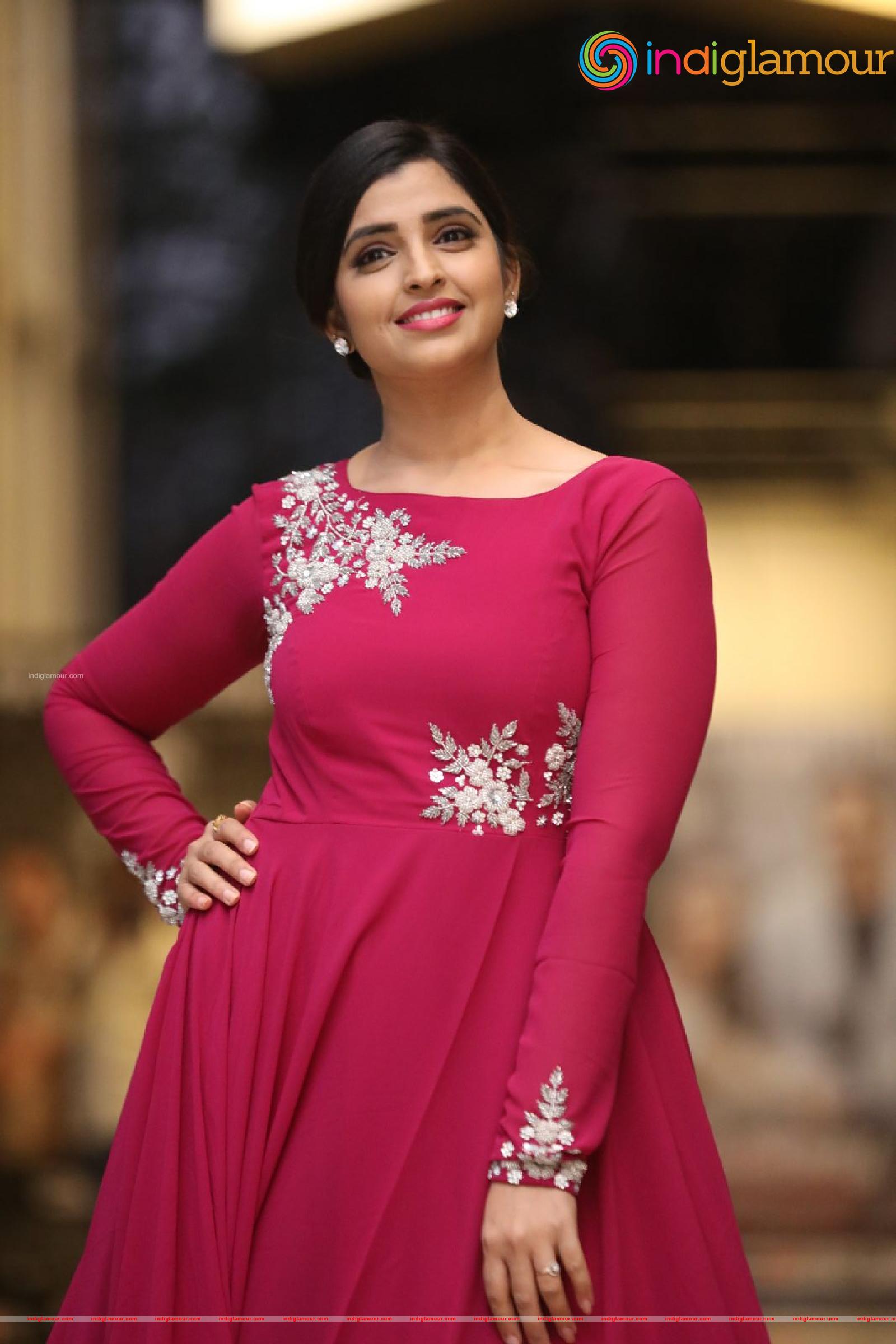 Syamala Actress hd photo