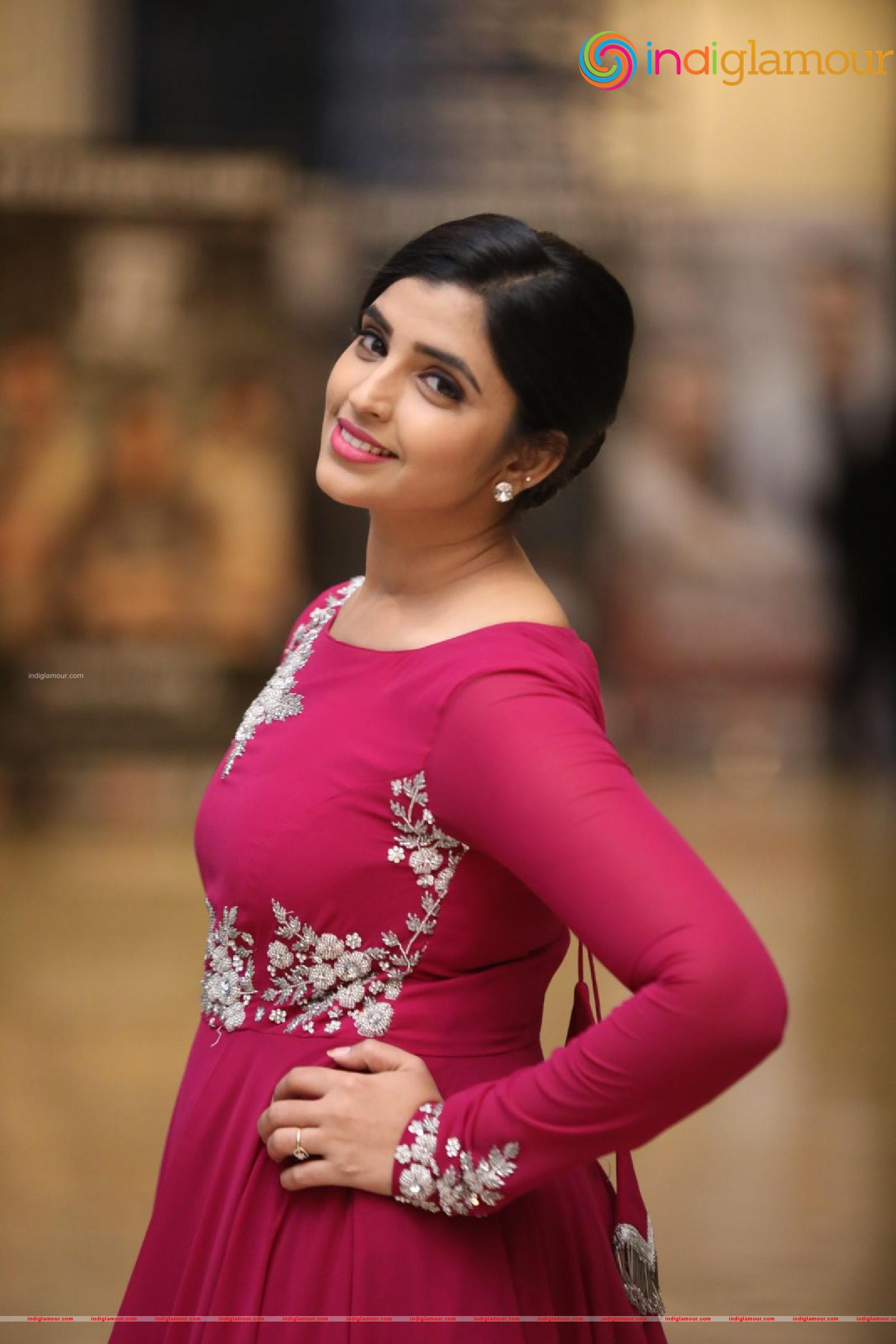 Syamala Actress hd photo