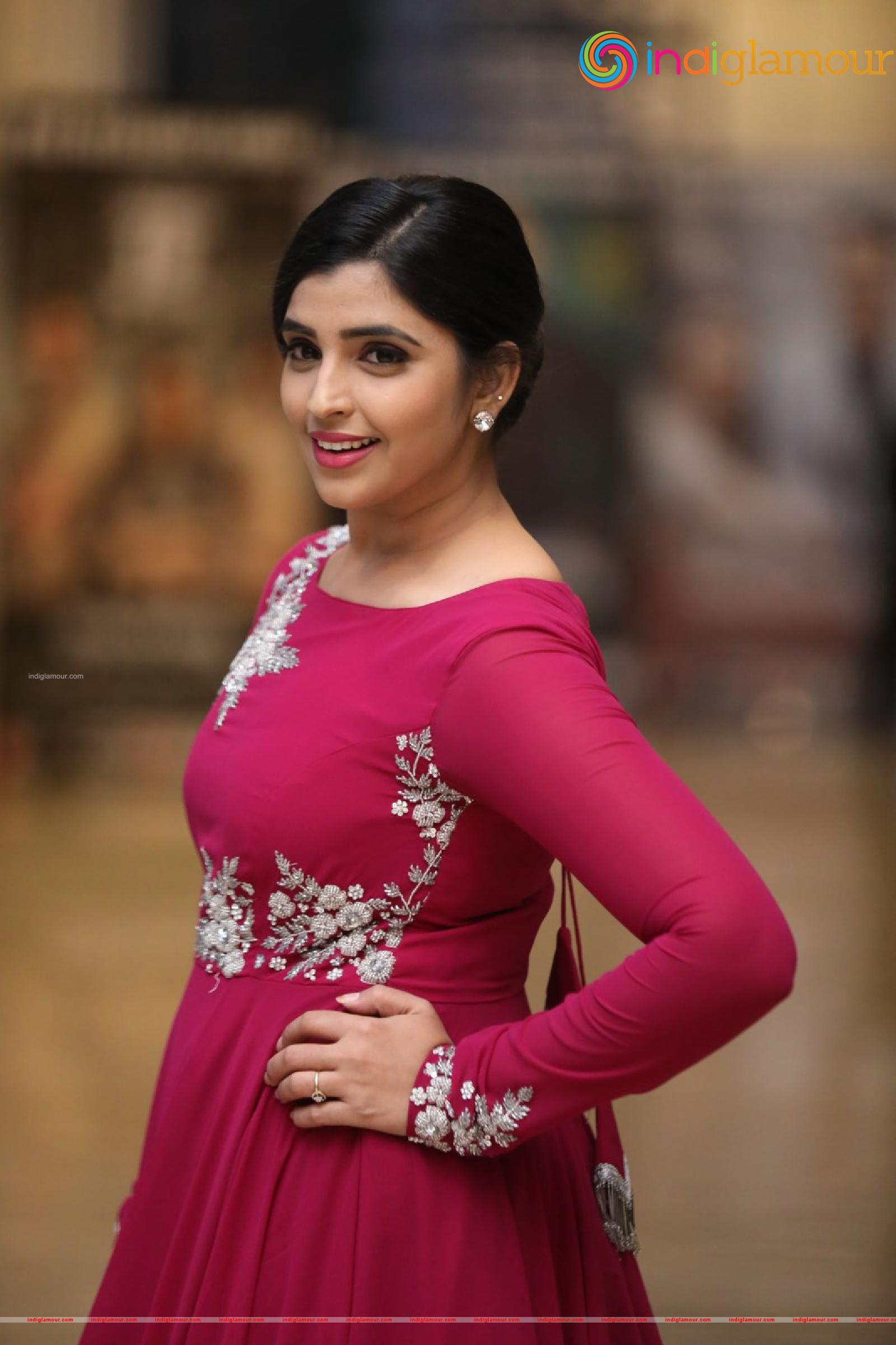 Syamala Actress hd photo