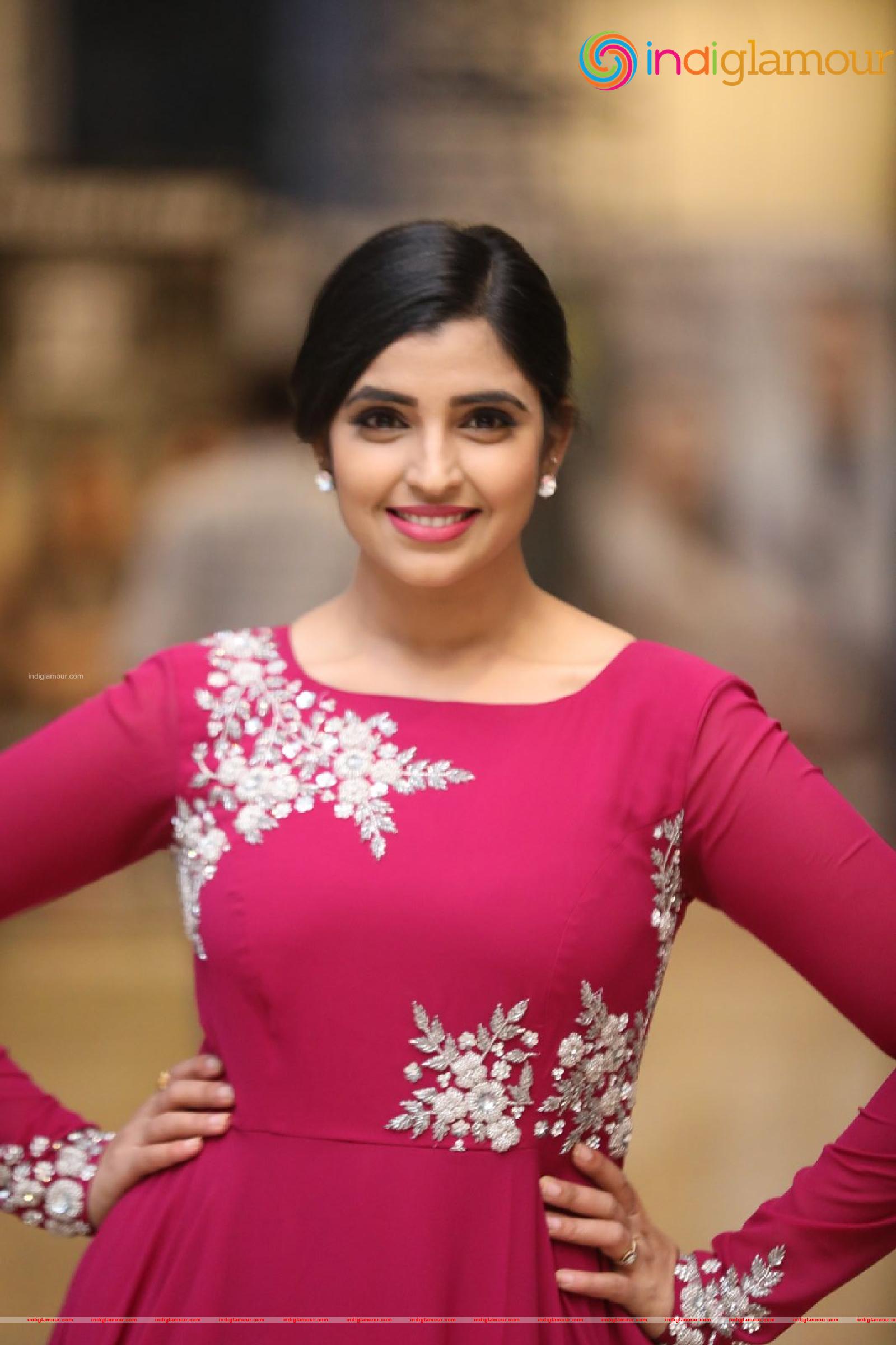 Syamala Actress hd photo