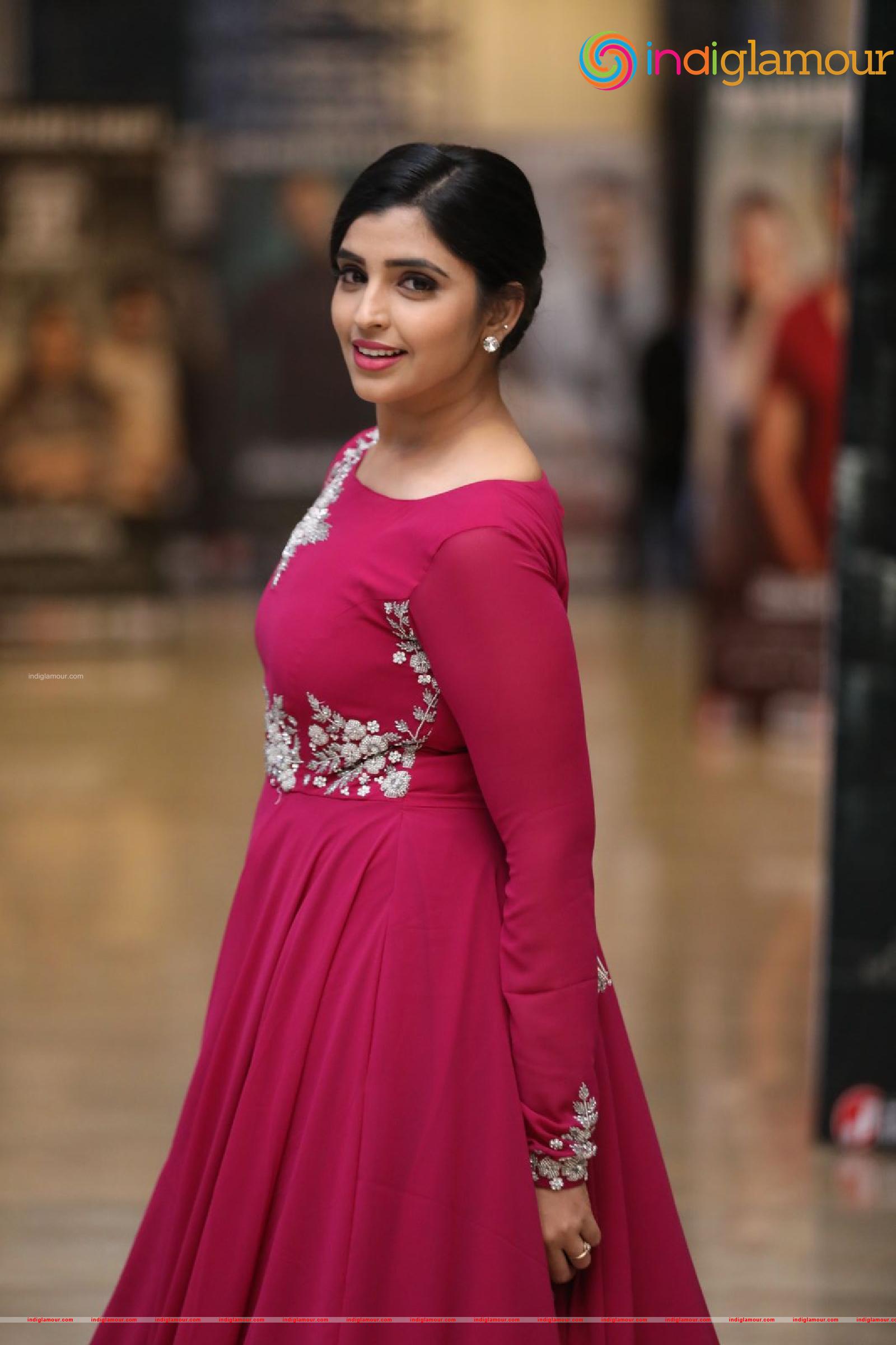 Syamala Actress hd photo