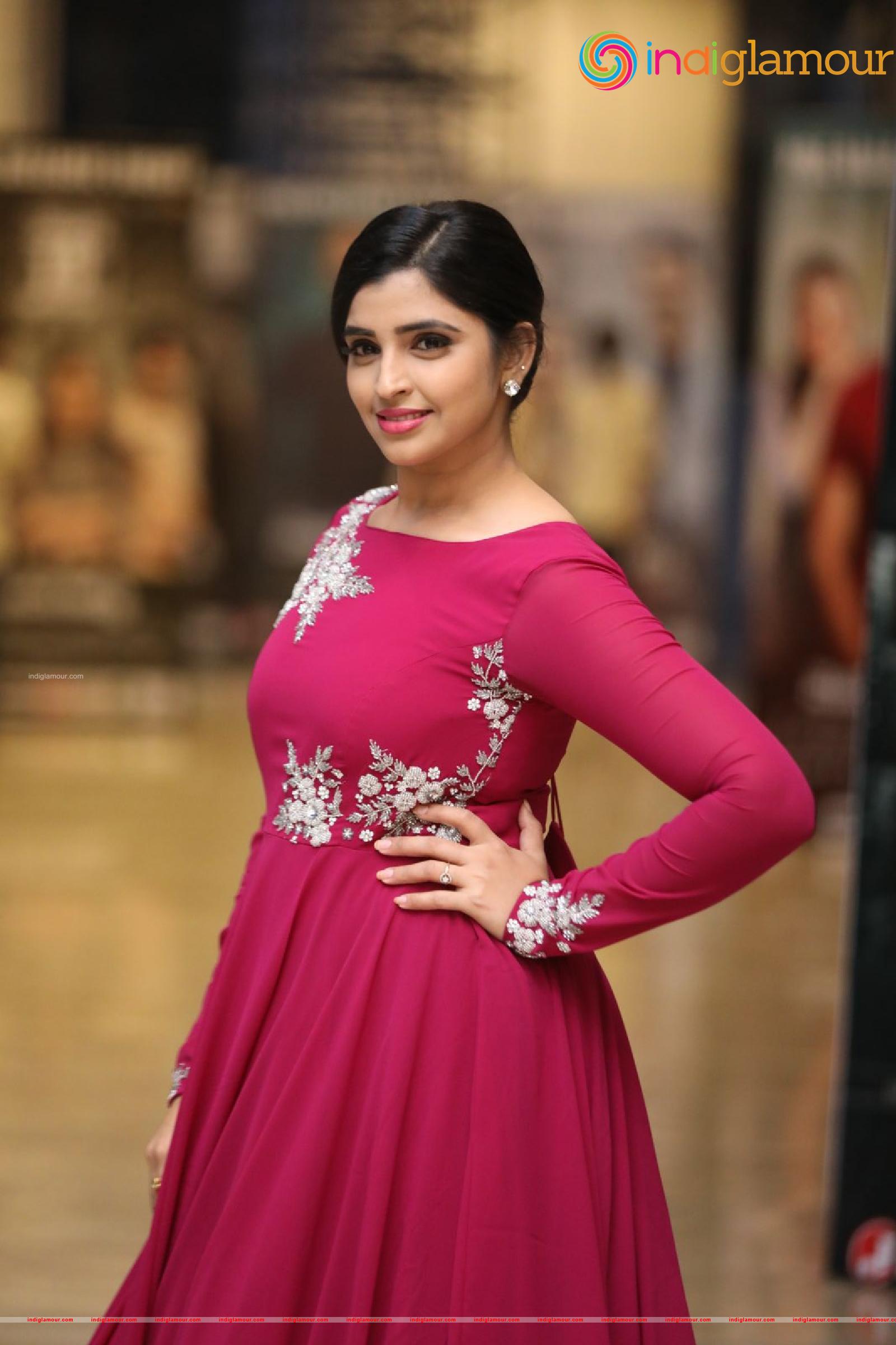 Syamala Actress hd photo