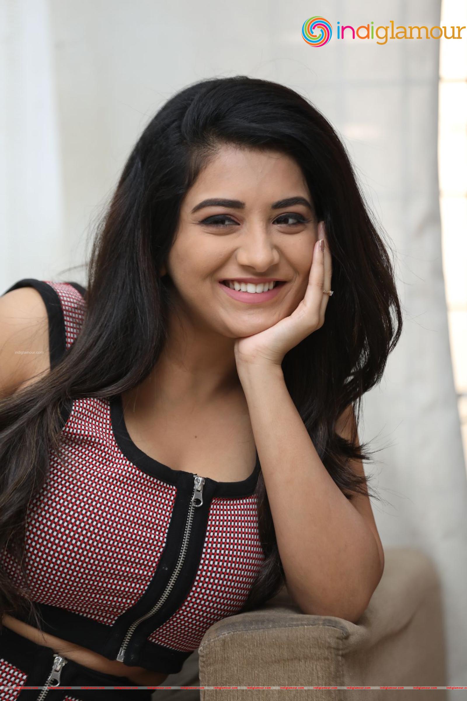 Rashi Singh Actress hd photo