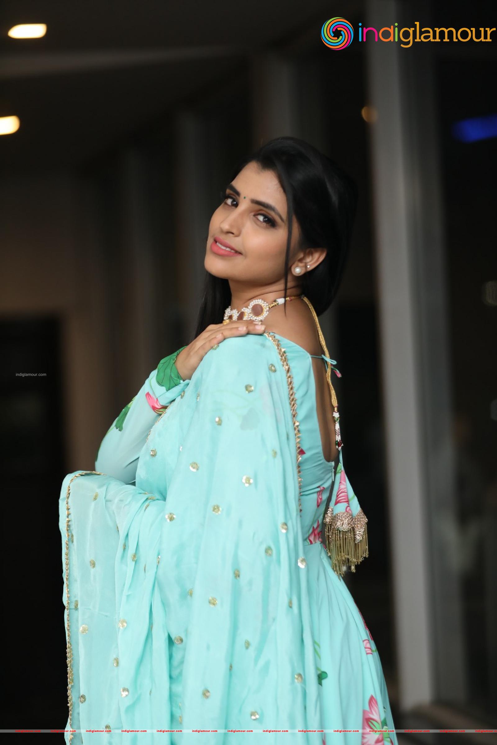 Syamala Actress hd photo