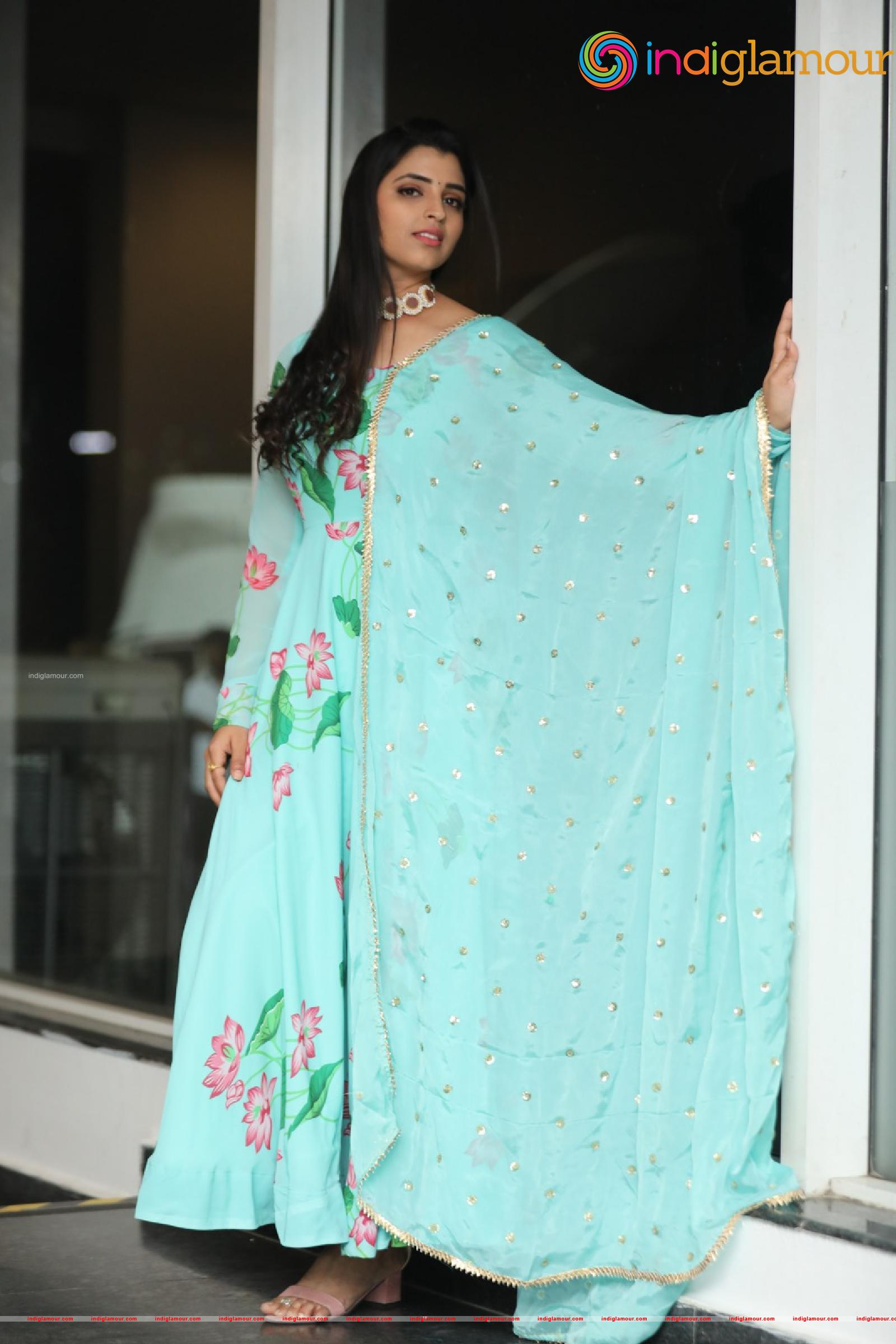 Syamala Actress hd photo