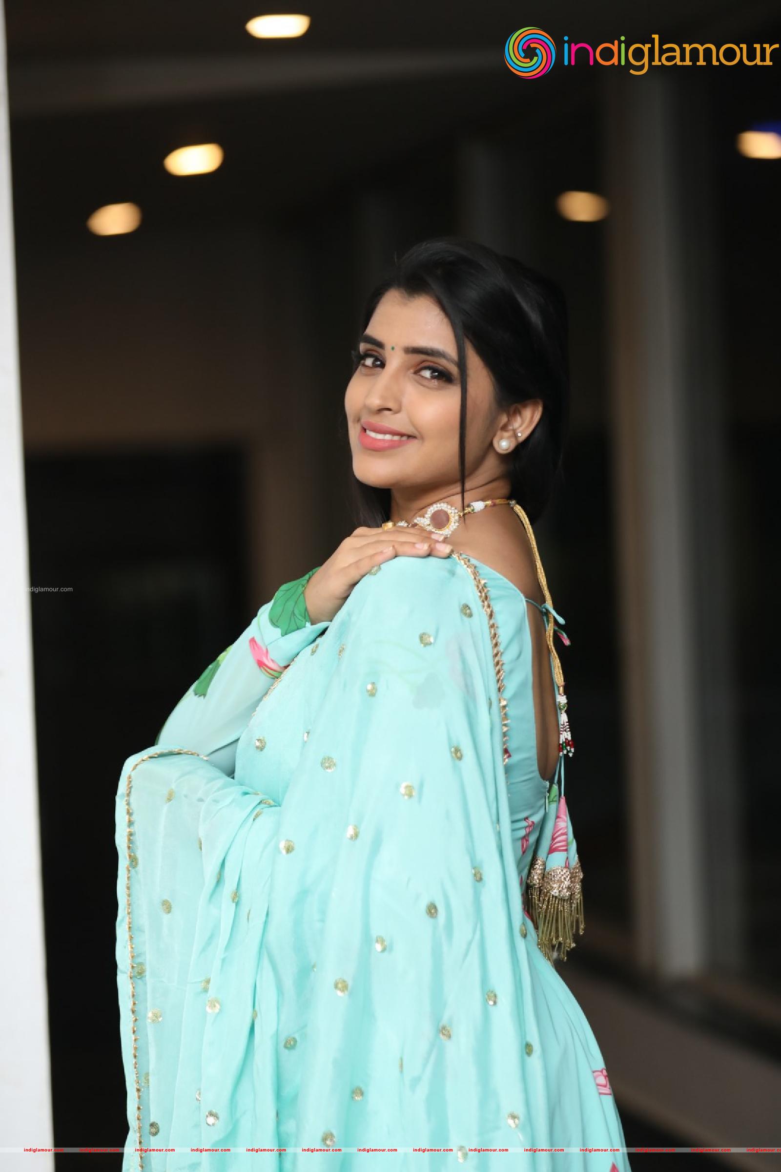 Syamala Actress hd photo