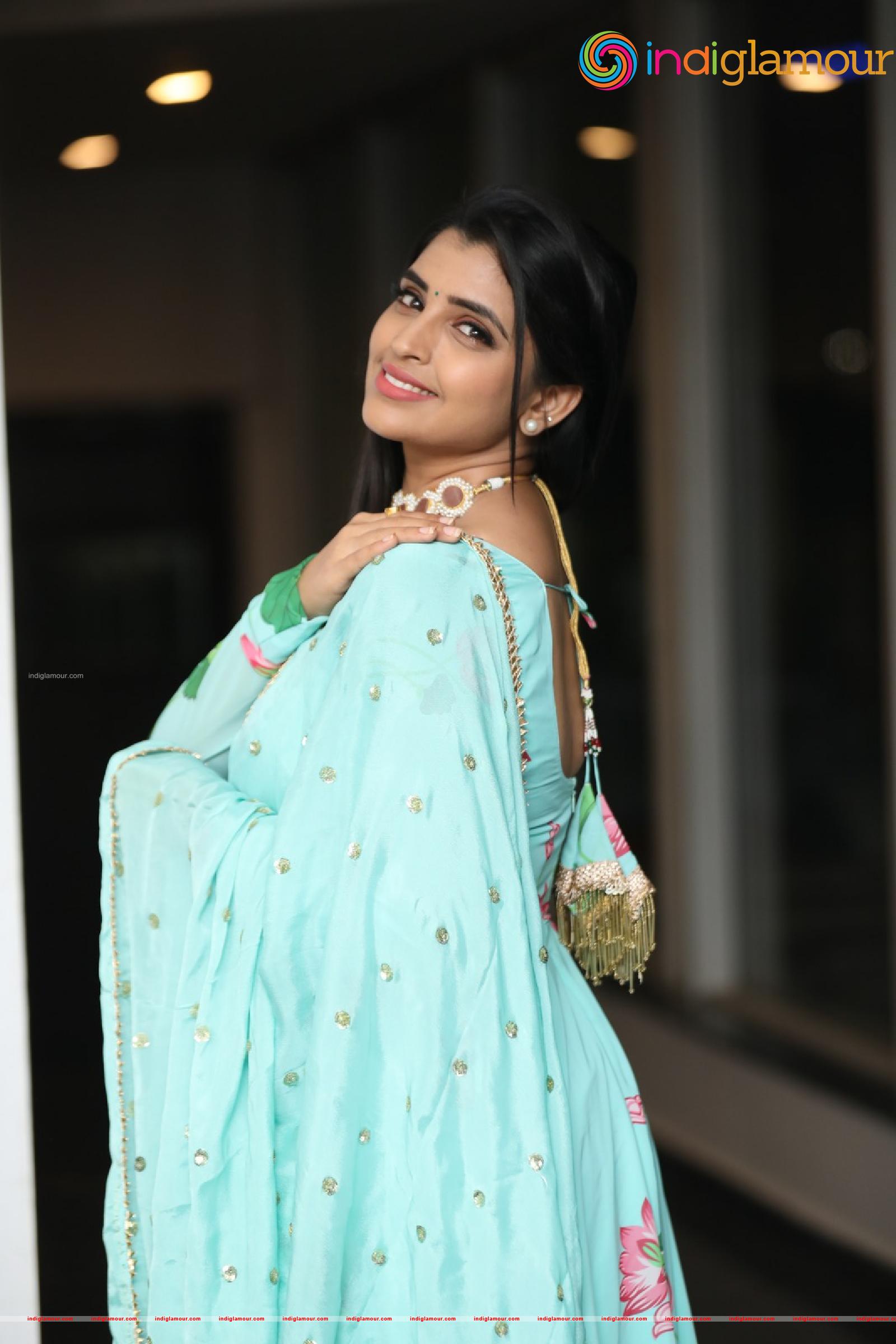 Syamala Actress hd photo