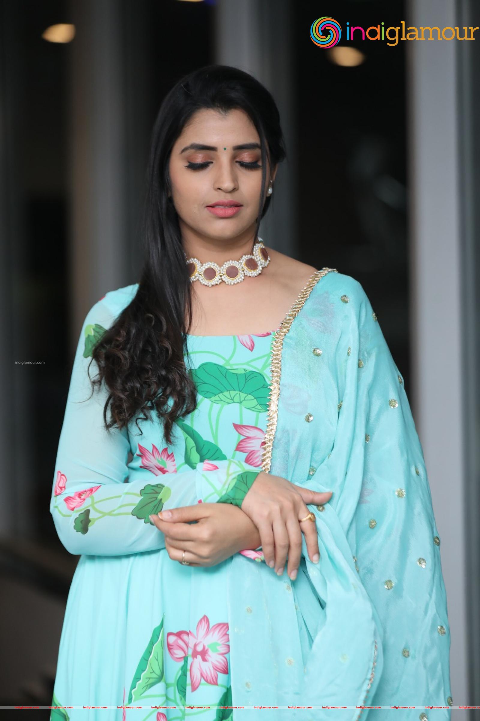 Syamala Actress hd photo