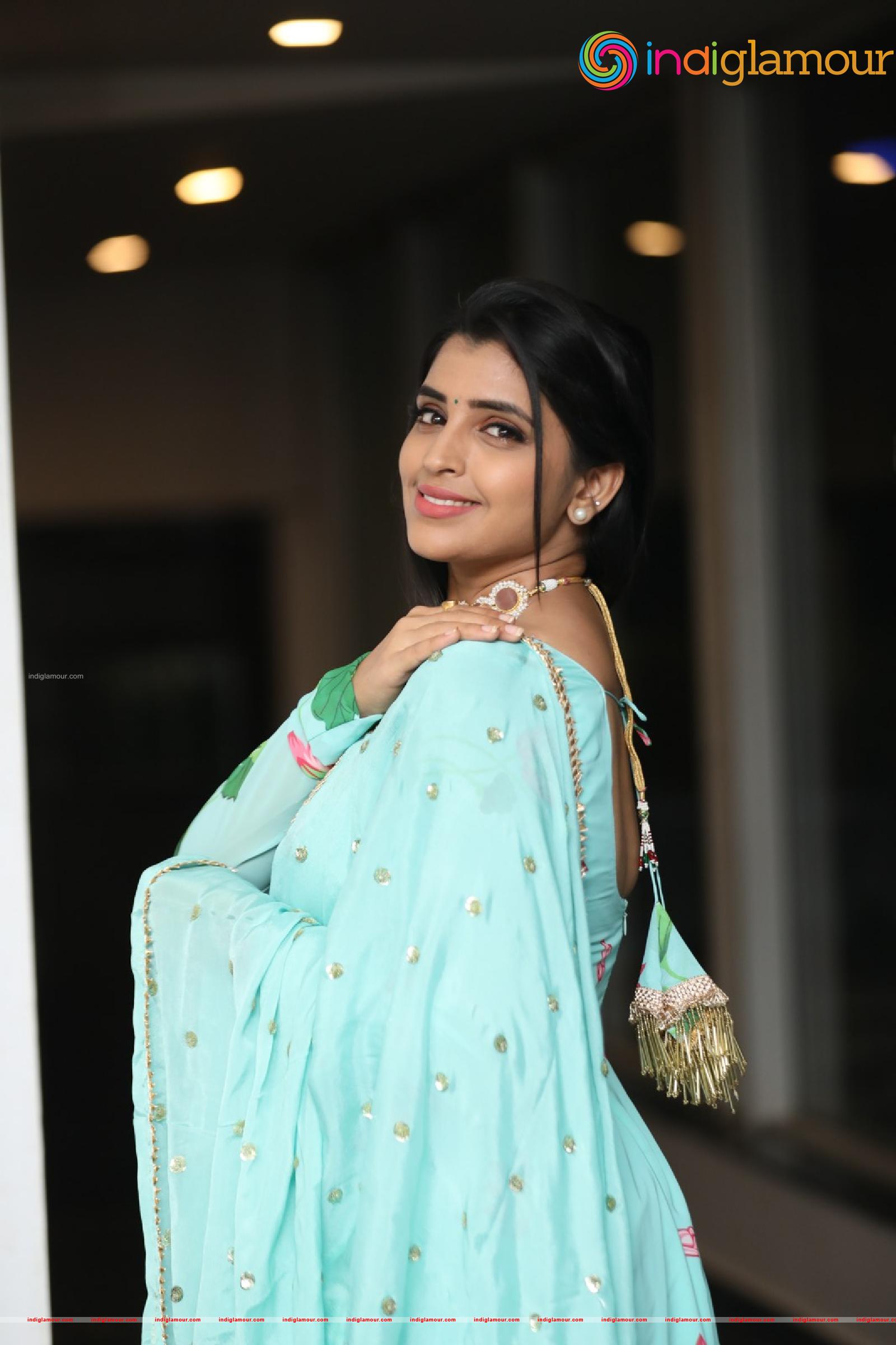 Syamala Actress hd photo