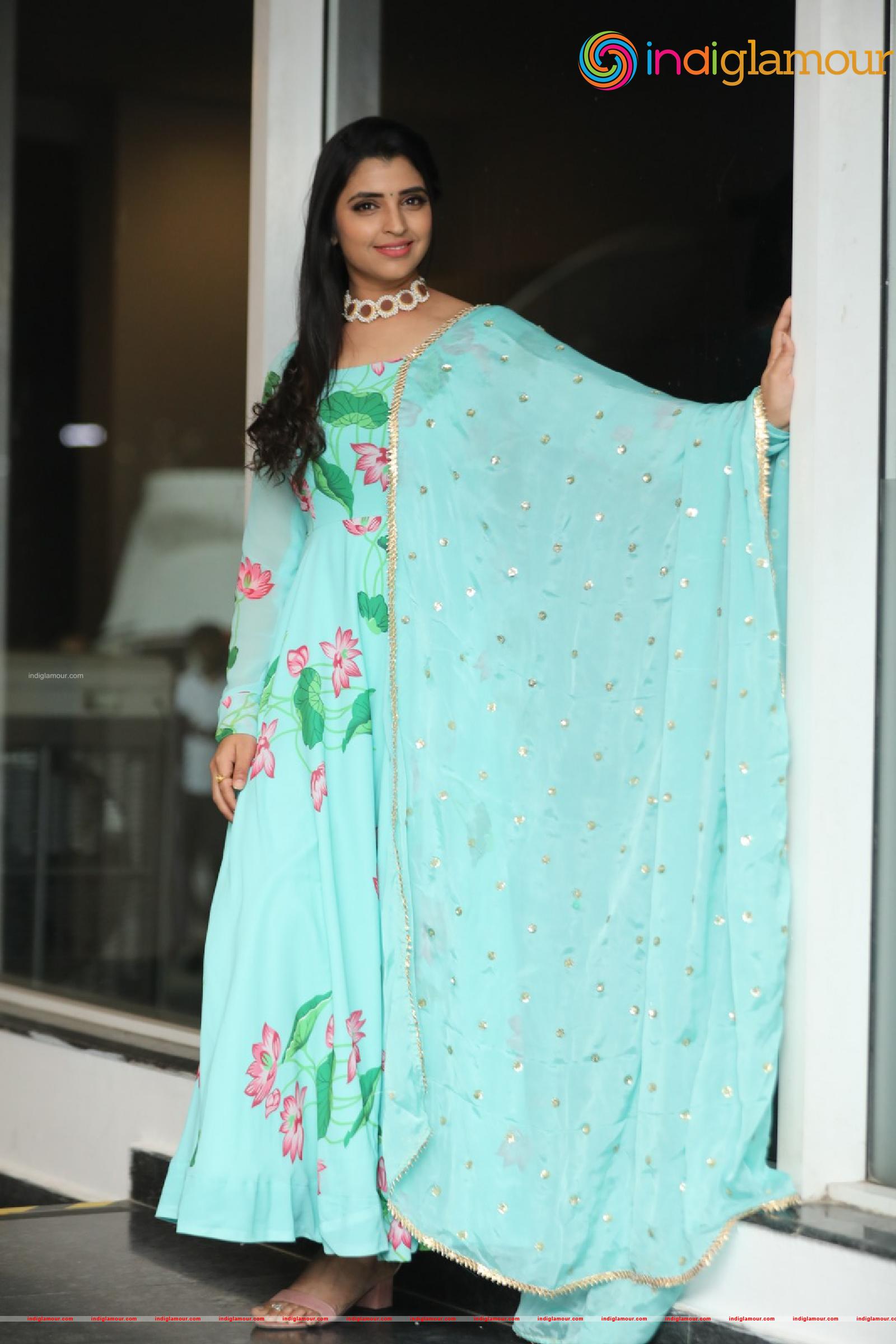 Syamala Actress hd photo