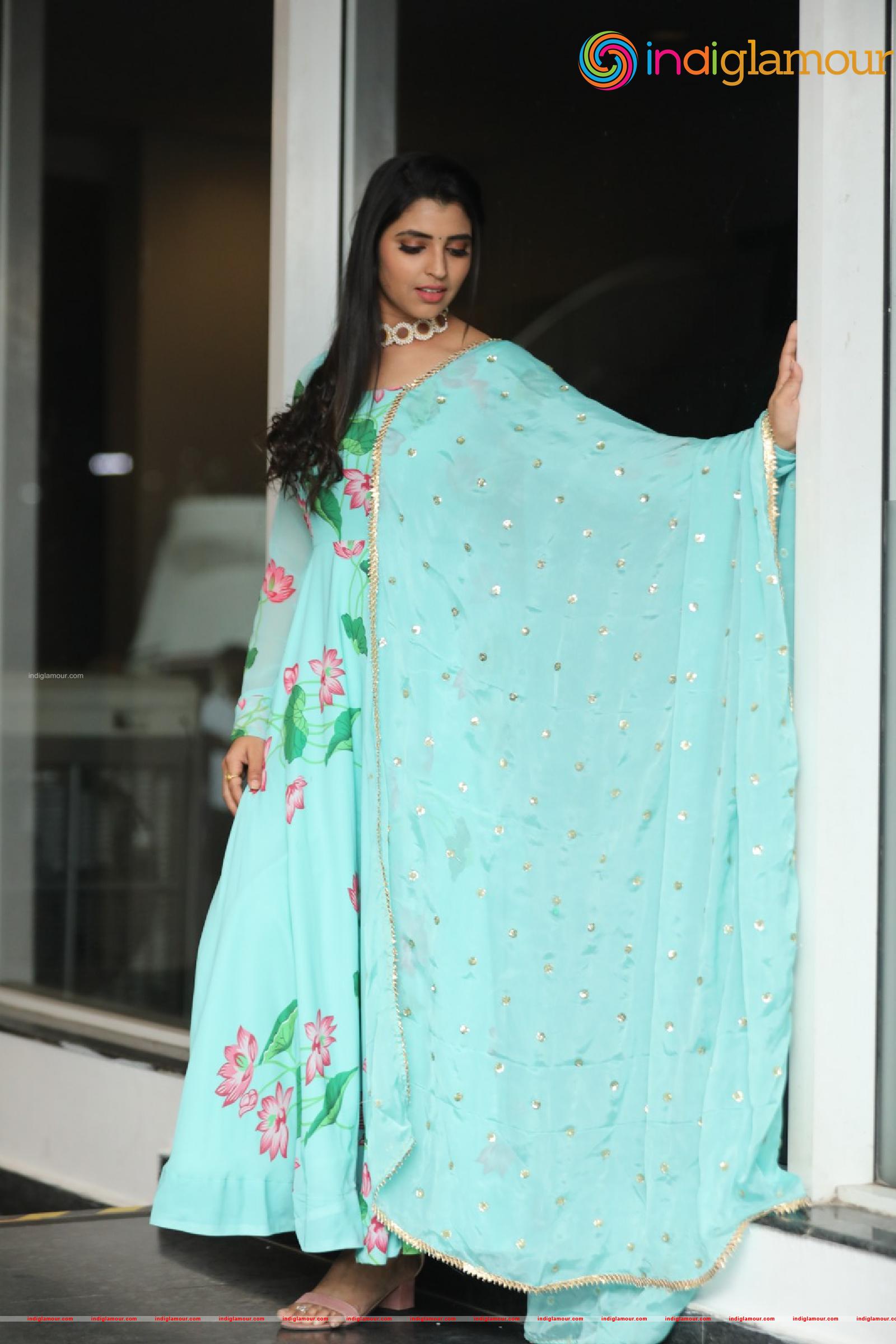 Syamala Actress hd photo