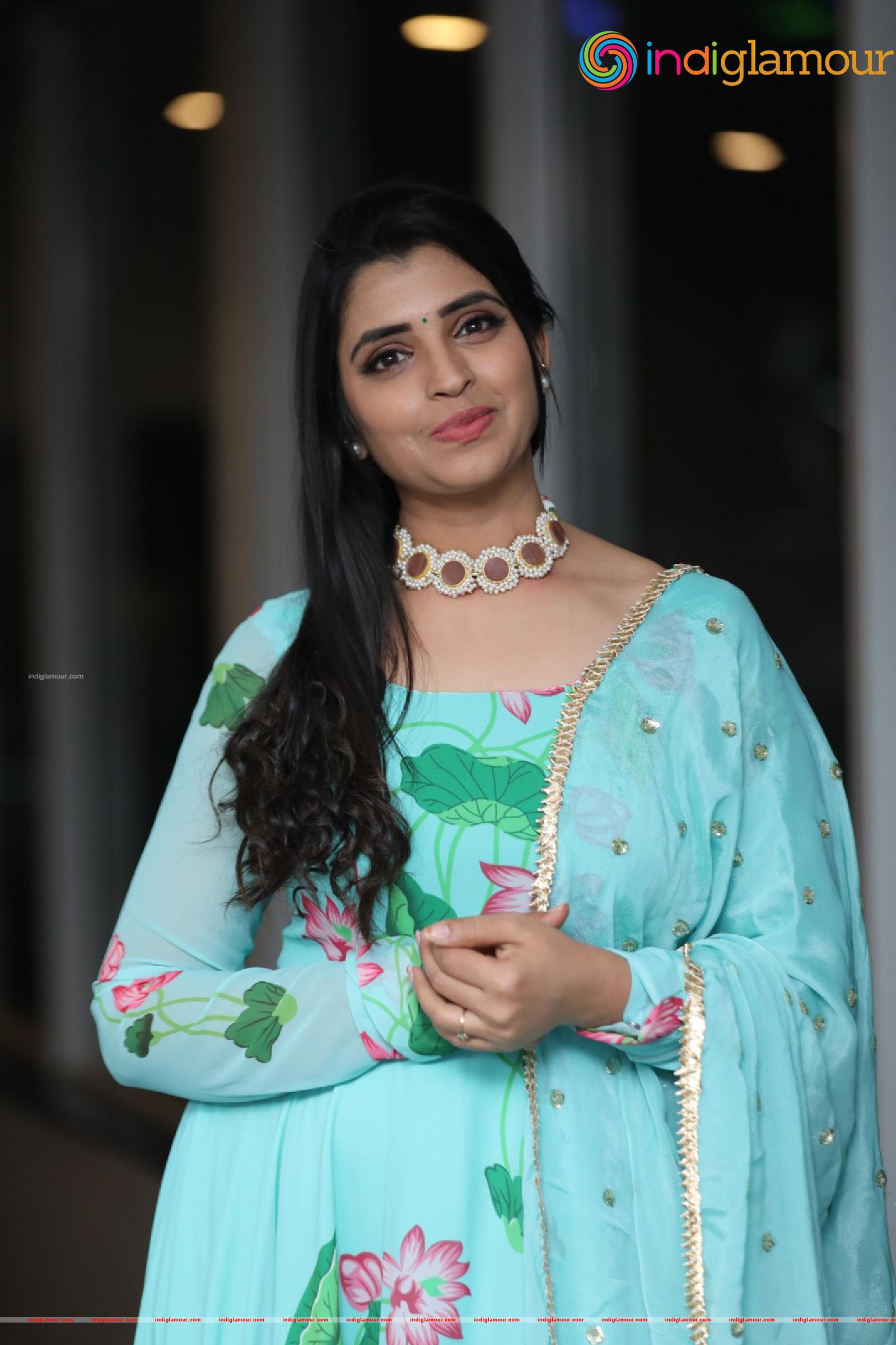 Syamala Actress hd photo