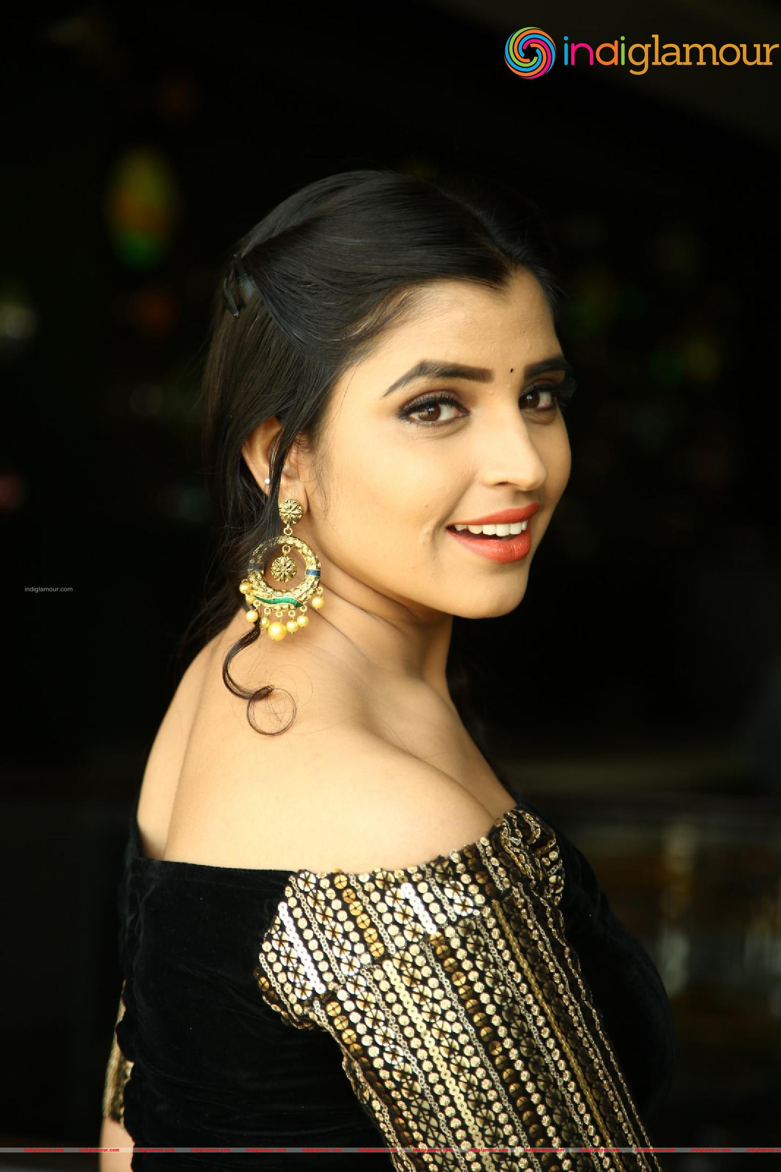 Syamala Actress hd photo