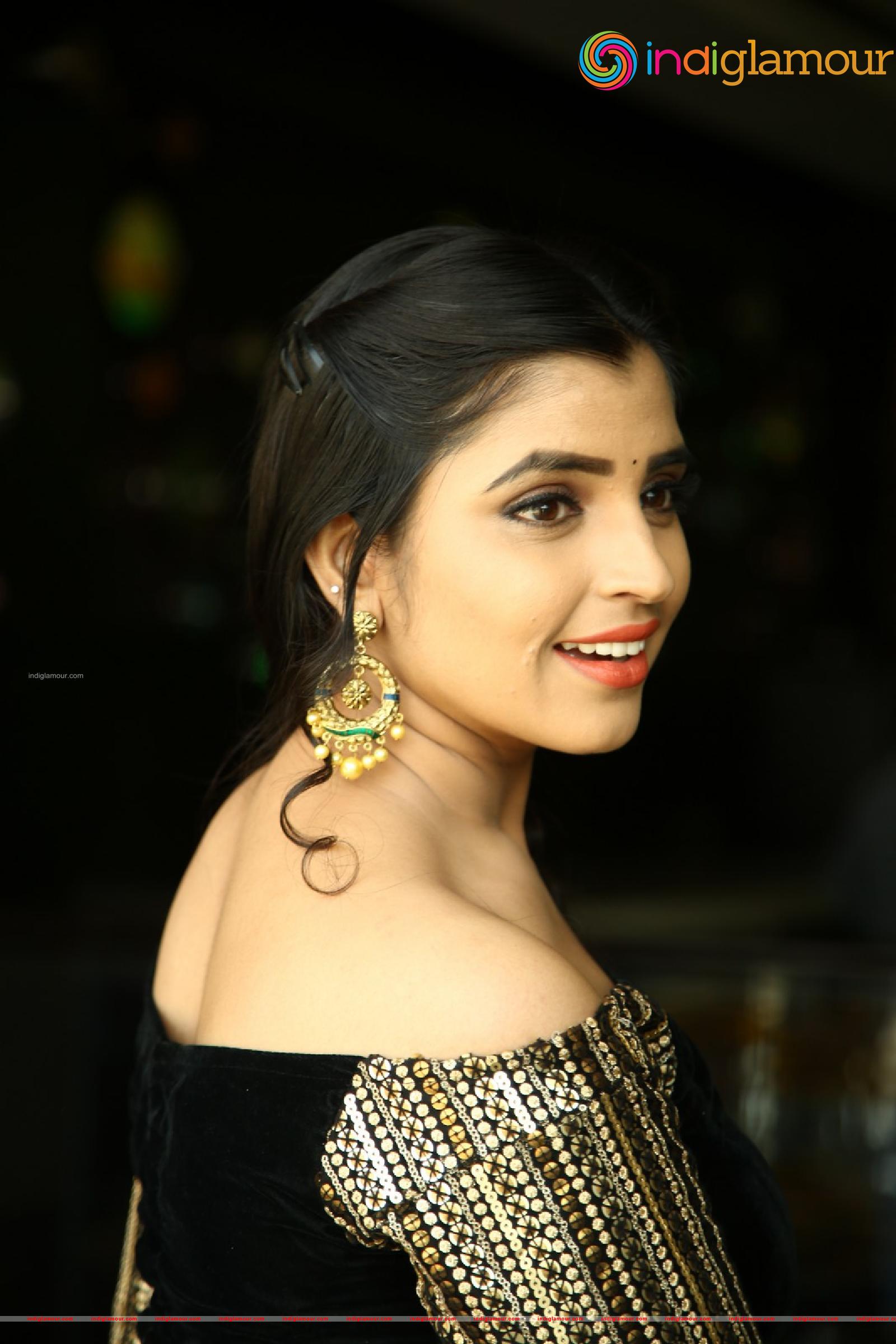 Syamala Actress hd photo