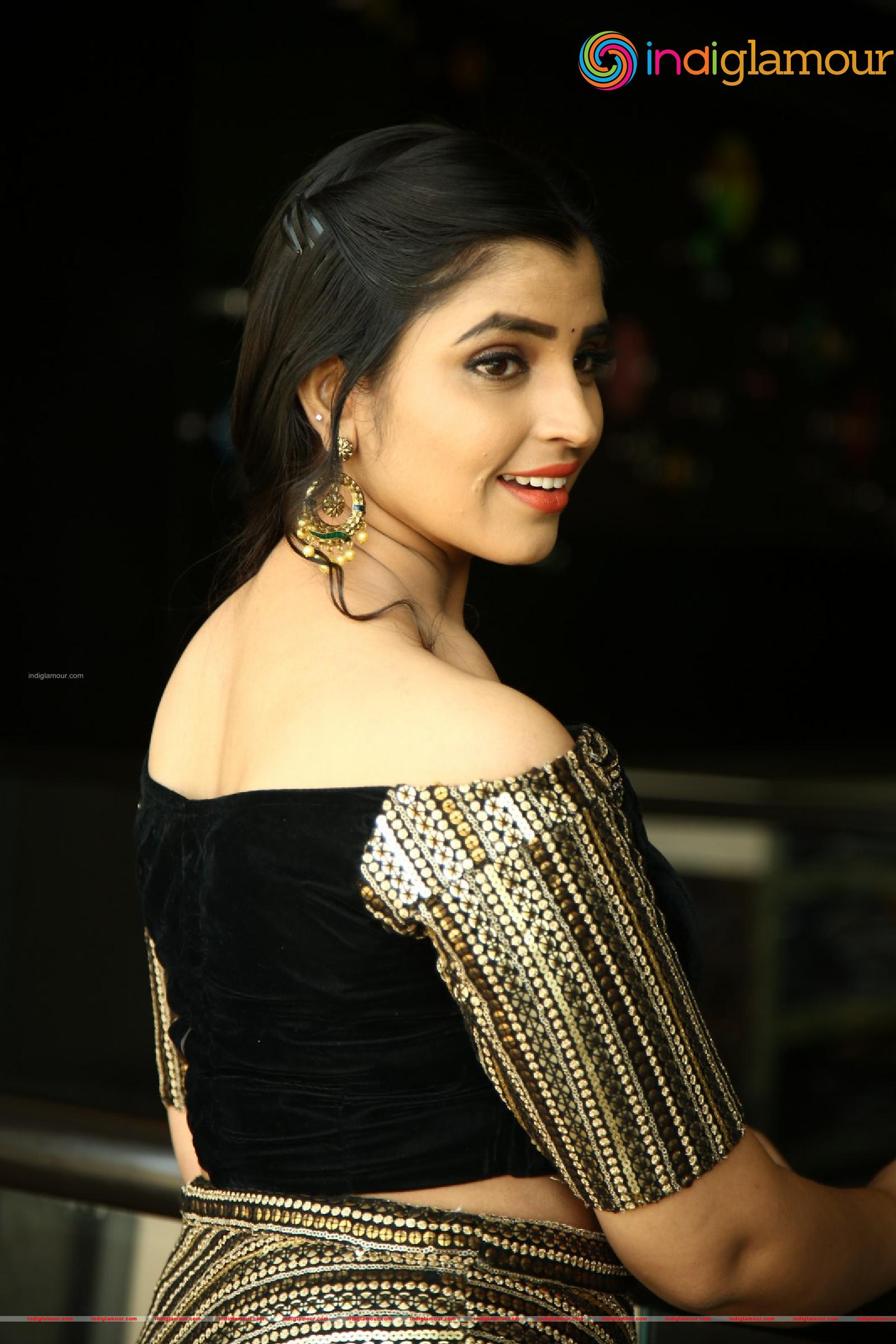 Syamala Actress hd photo